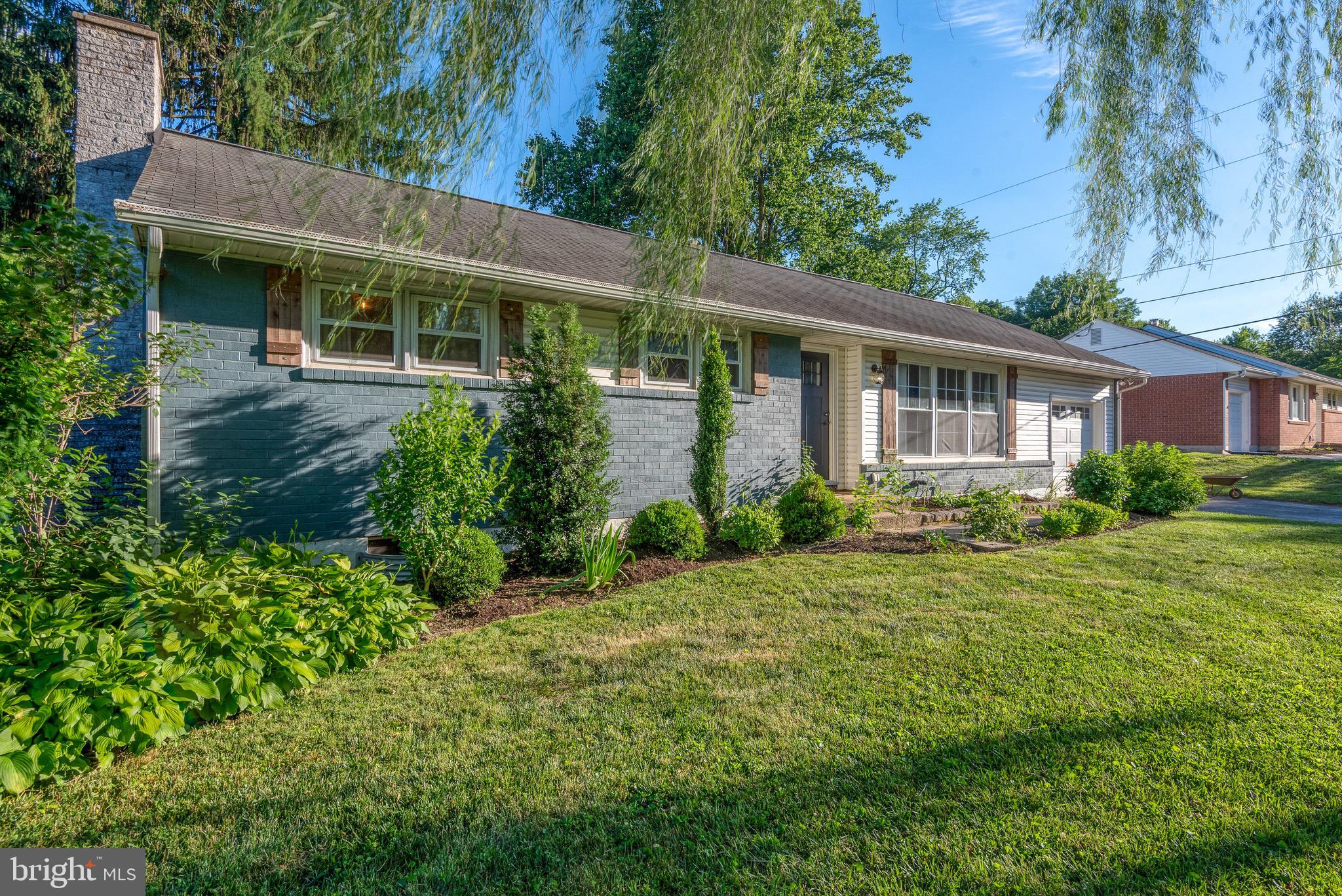 BLOSSOM HILL - Residential