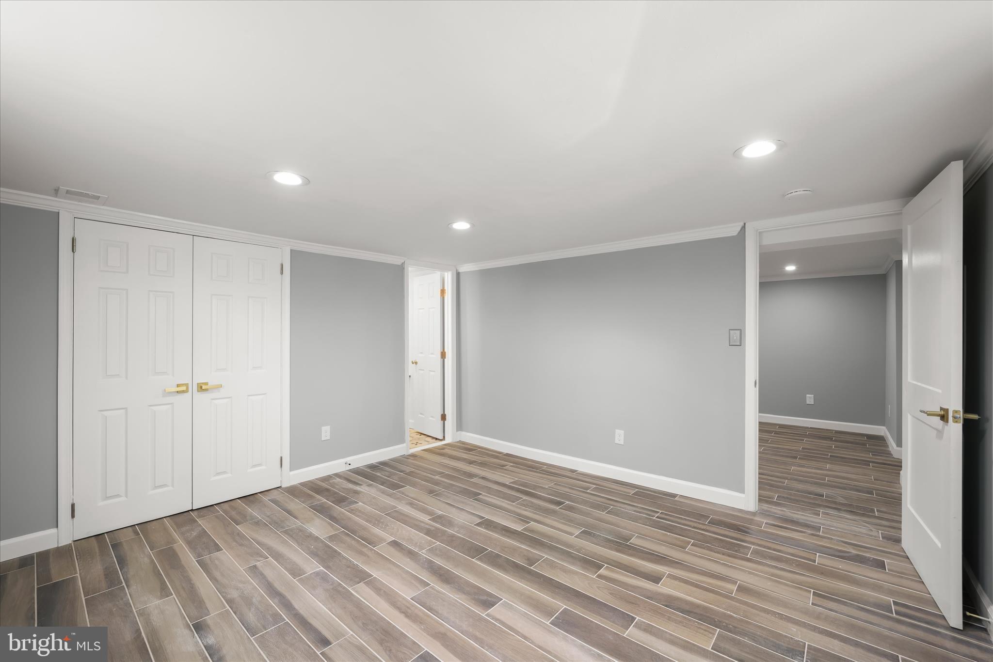 HYATTSVILLE - Residential