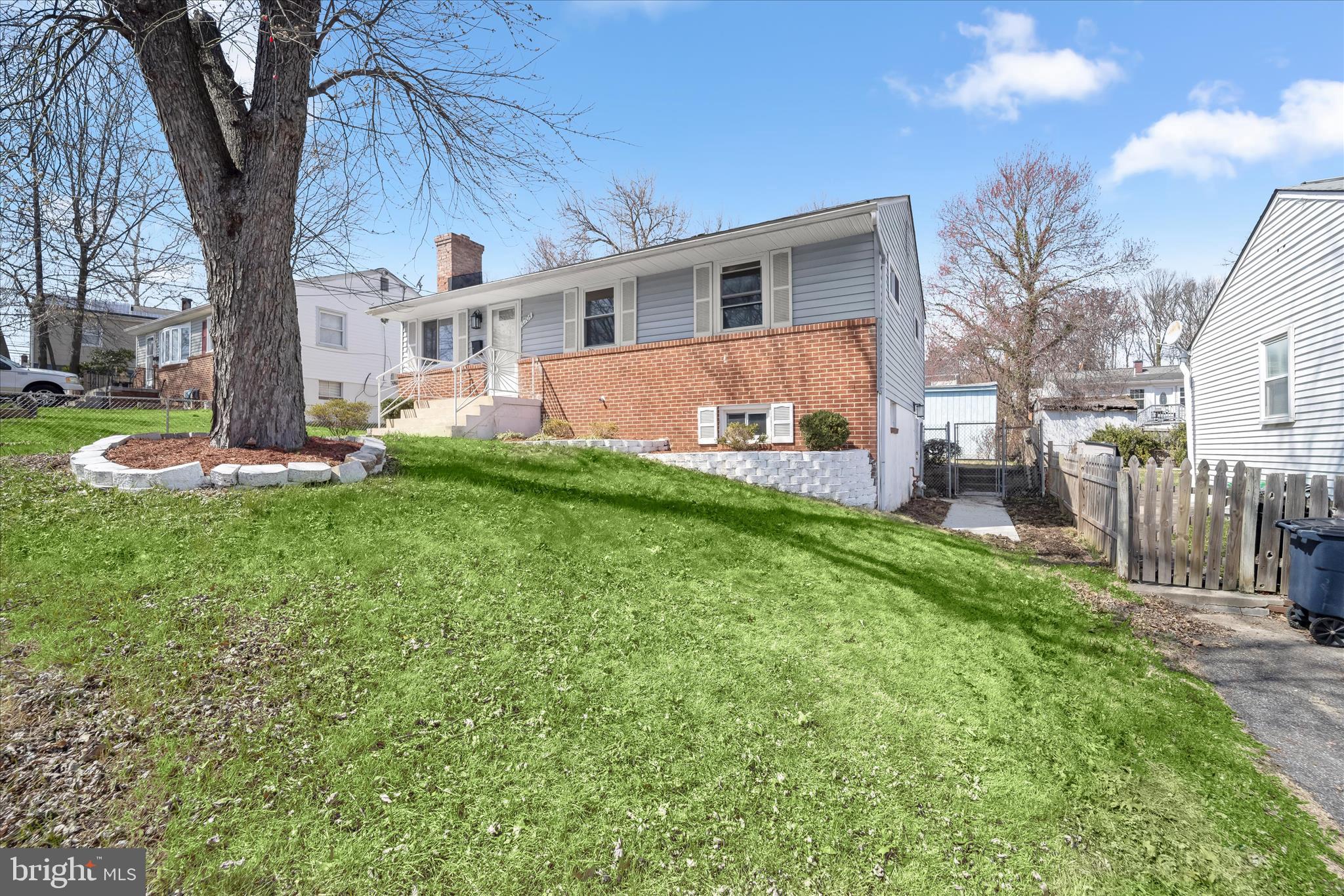 HYATTSVILLE - Residential