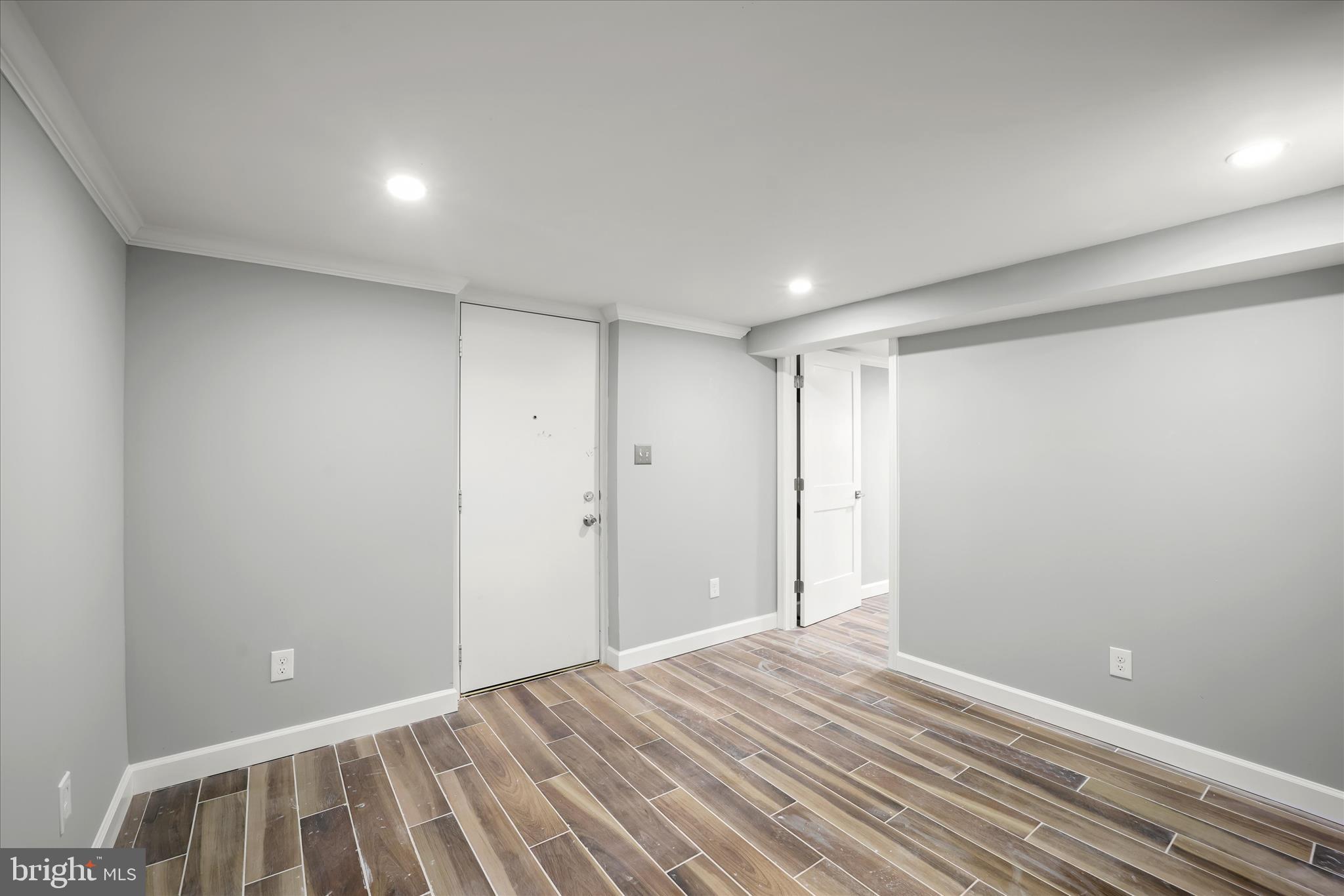 HYATTSVILLE - Residential