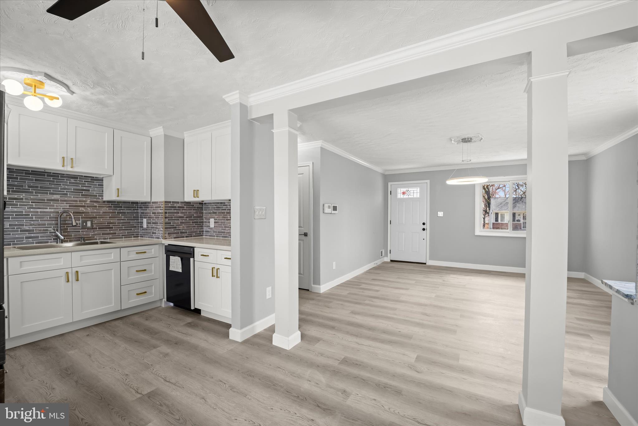 HYATTSVILLE - Residential