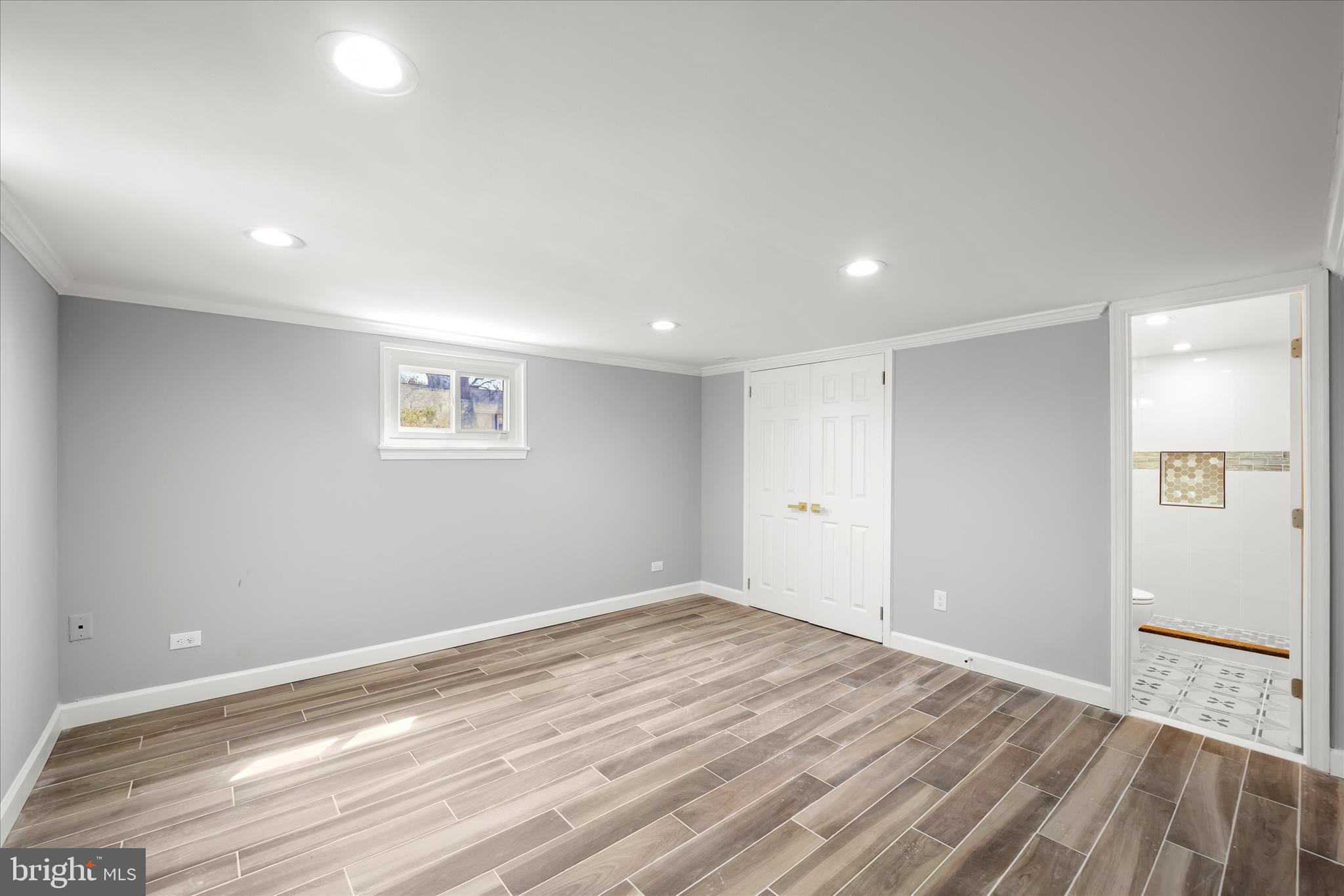 HYATTSVILLE - Residential