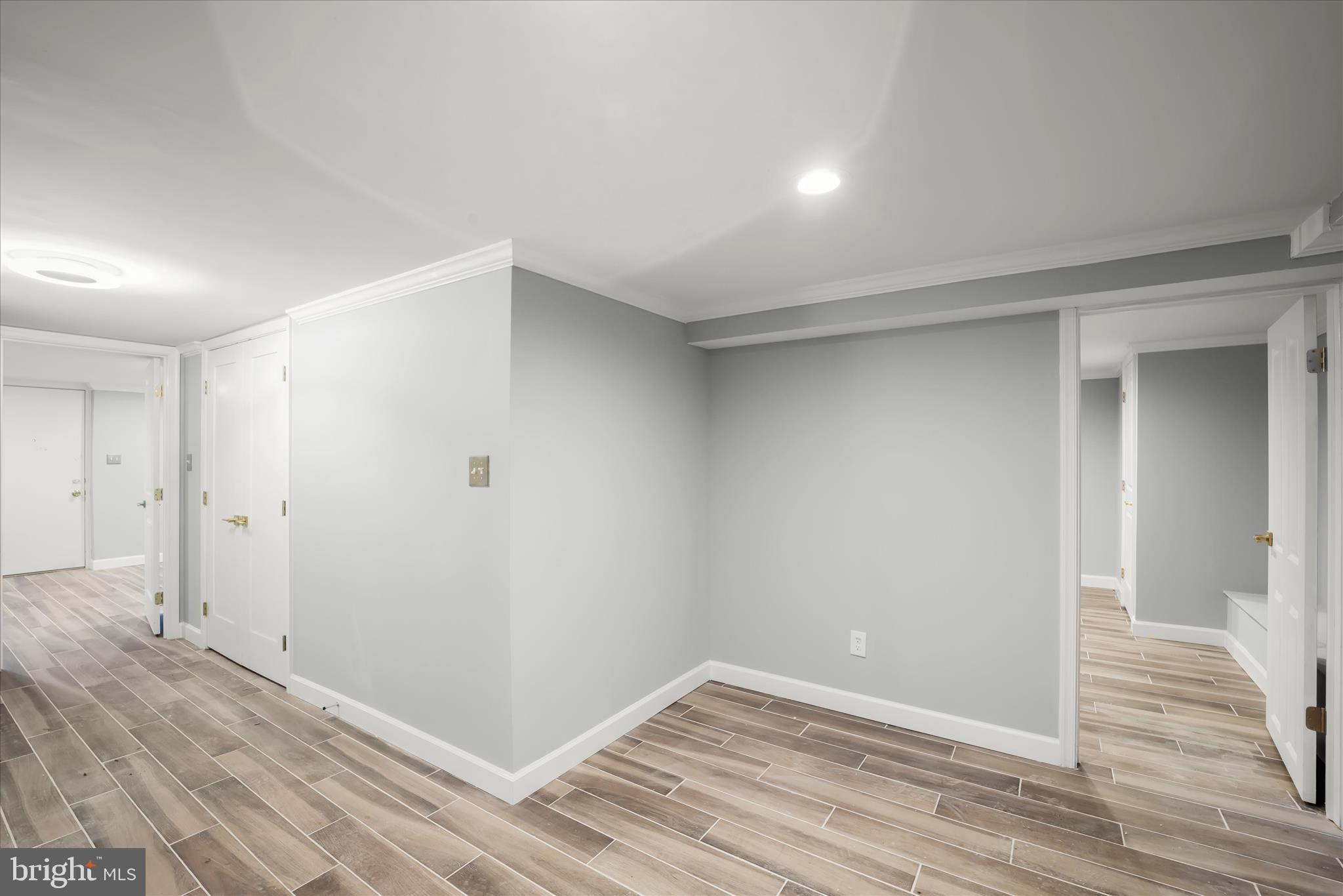 HYATTSVILLE - Residential
