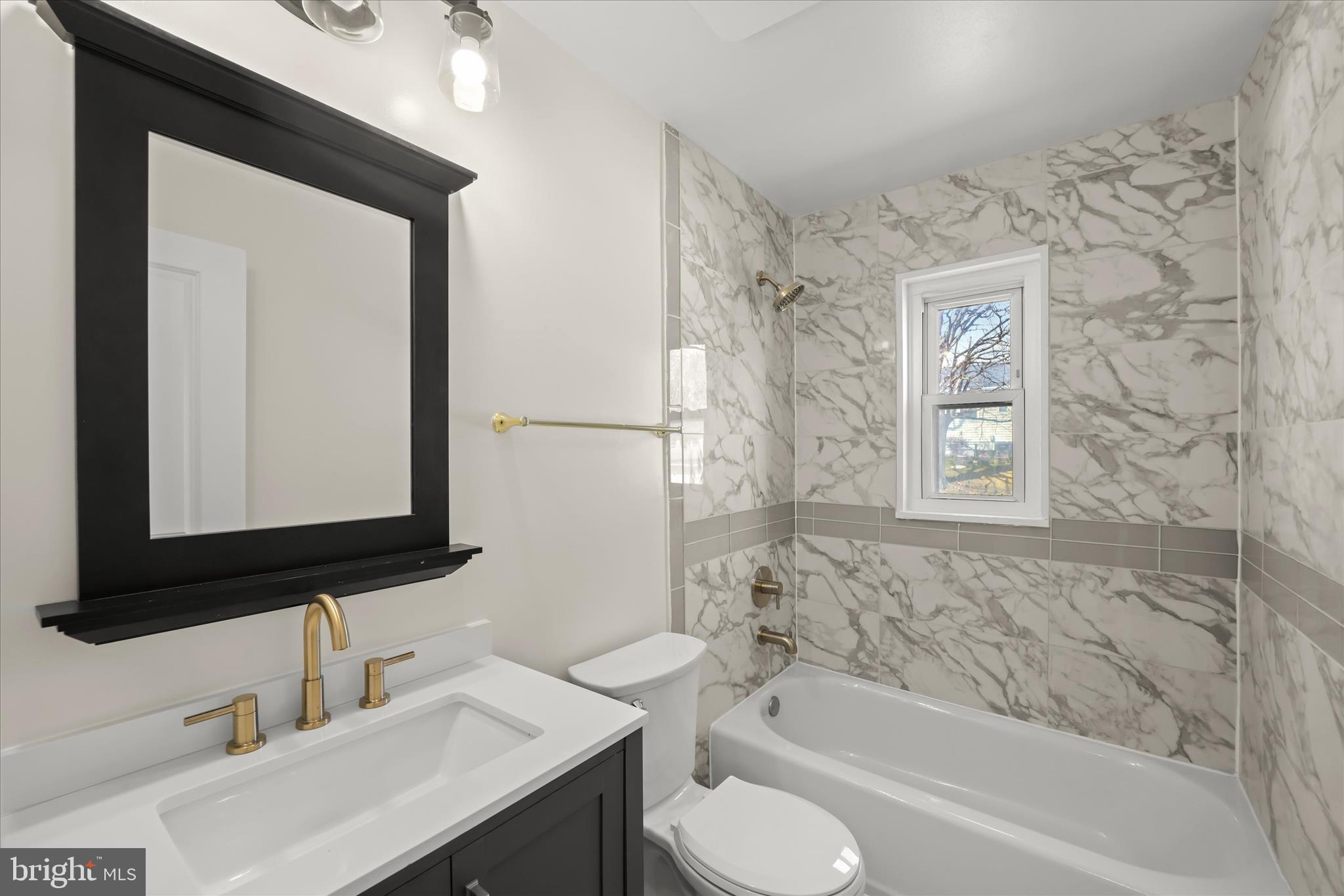 HYATTSVILLE - Residential