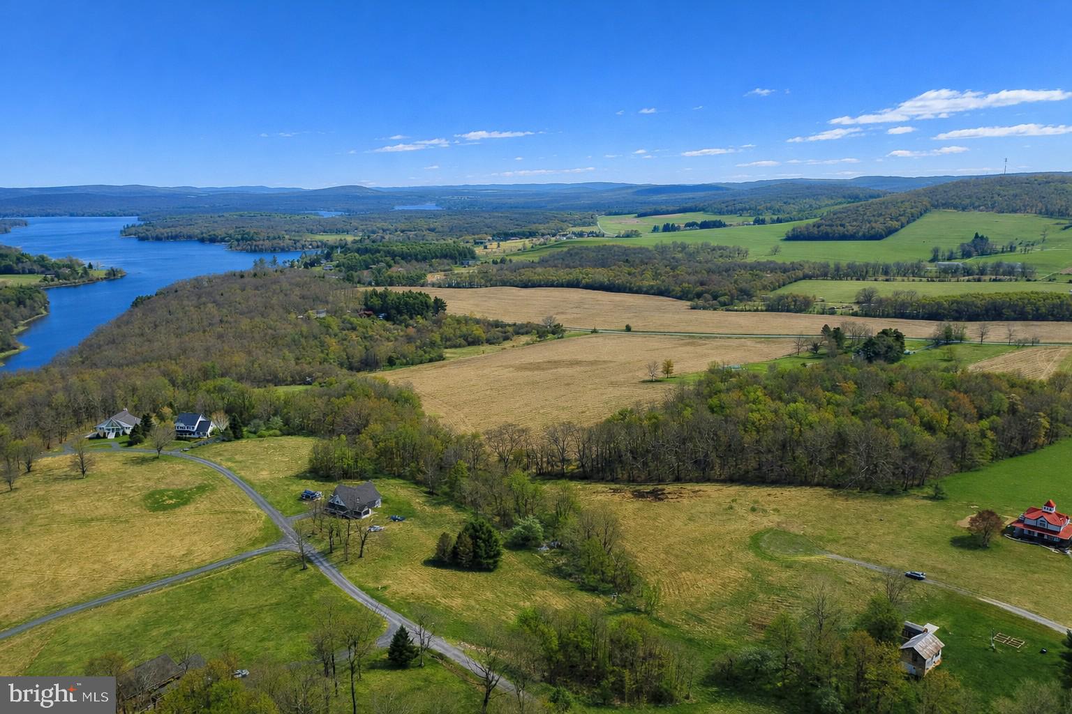 THE OVERLOOK - Land