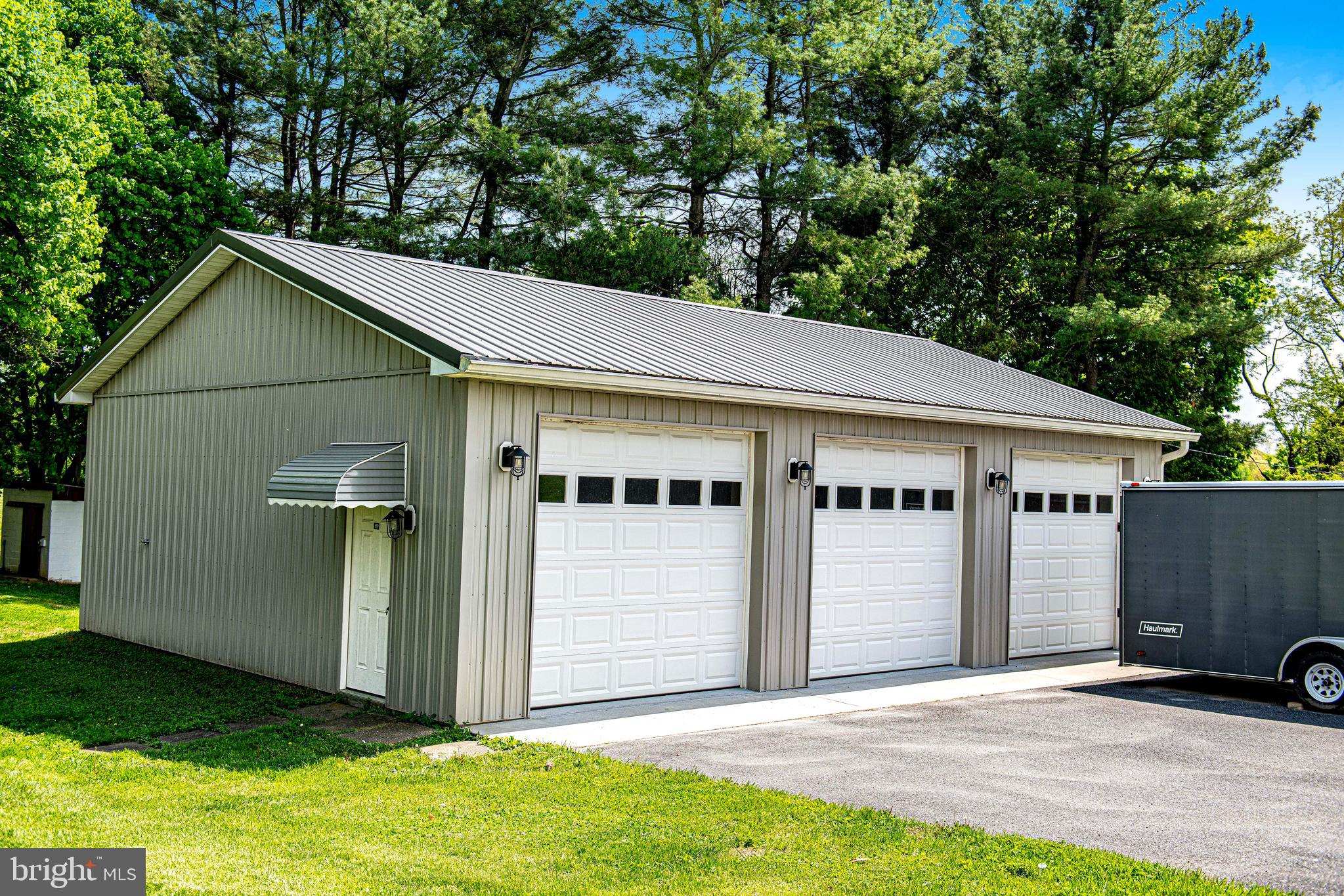 FEDERAL HILL FARMS - Residential