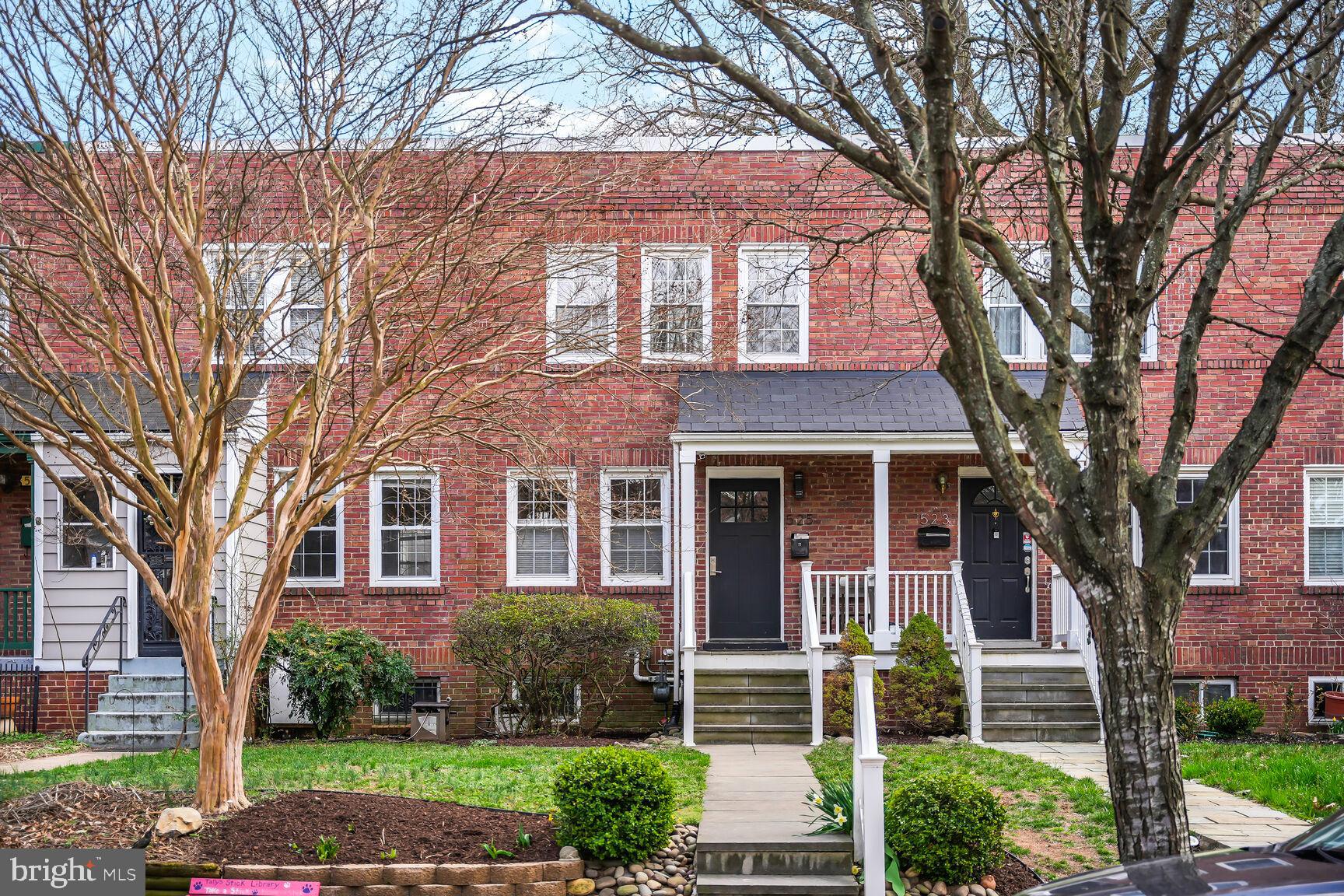 OPEN HOUSE CANCELLED! Home is under contract.

 Stunning townhouse located in the vibrant heart of Del Ray! This completely renovated 3-bedroom, 2-bathroom home showcases modern finishes across 1,650 square feet of living space. The main level feels spacious and stately with a rear addition added in 2018. Upon entering the home, you'll be welcomed by the dining area filled with abundant natural light. The beautifully updated kitchen features quartz countertops, stainless steel appliances, and a pantry wall with floor to ceiling cabinetry. The kitchen overlooks the family room making it the perfect space for entertaining. From the family room you have access to the private fenced backyard, complete with a patio, maintenance free turf, and a storage shed. The property also offers highly sought after off-street private parking for 2 cars accessible via a private alley exclusive to homeowners on the block. Inside on the upper level you'll find two spacious bedrooms and a full bathroom. Off the 2nd bedroom you'll find a beautiful tiled roof deck, yet another special feature unique to this home. The lower level has a den/recreational space, a full bathroom, laundry, and the third bedroom, with additional access to the backyard. Both the front and rear of the property offer generous outdoor spaces. Relax on the front porch and immerse yourself in the lively Del Ray community. This home's prime location provides easy access to dining, entertainment, nature, shopping, and multiple transportation options. It's just steps away from Matt and Tony’s, Junction Bakery, The Garden, and more, with close proximity to the Braddock Metro Station, a 15-minute drive to the Pentagon and Clarendon, and only 1.5 miles from the Old Town Alexandria Waterfront. Don't miss out on this rare opportunity to own in Del Ray!