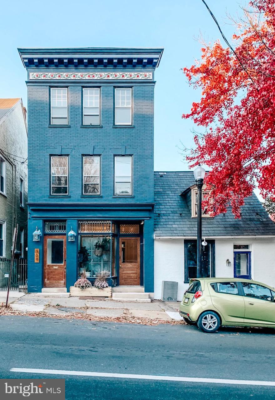 LANCASTER - Residential