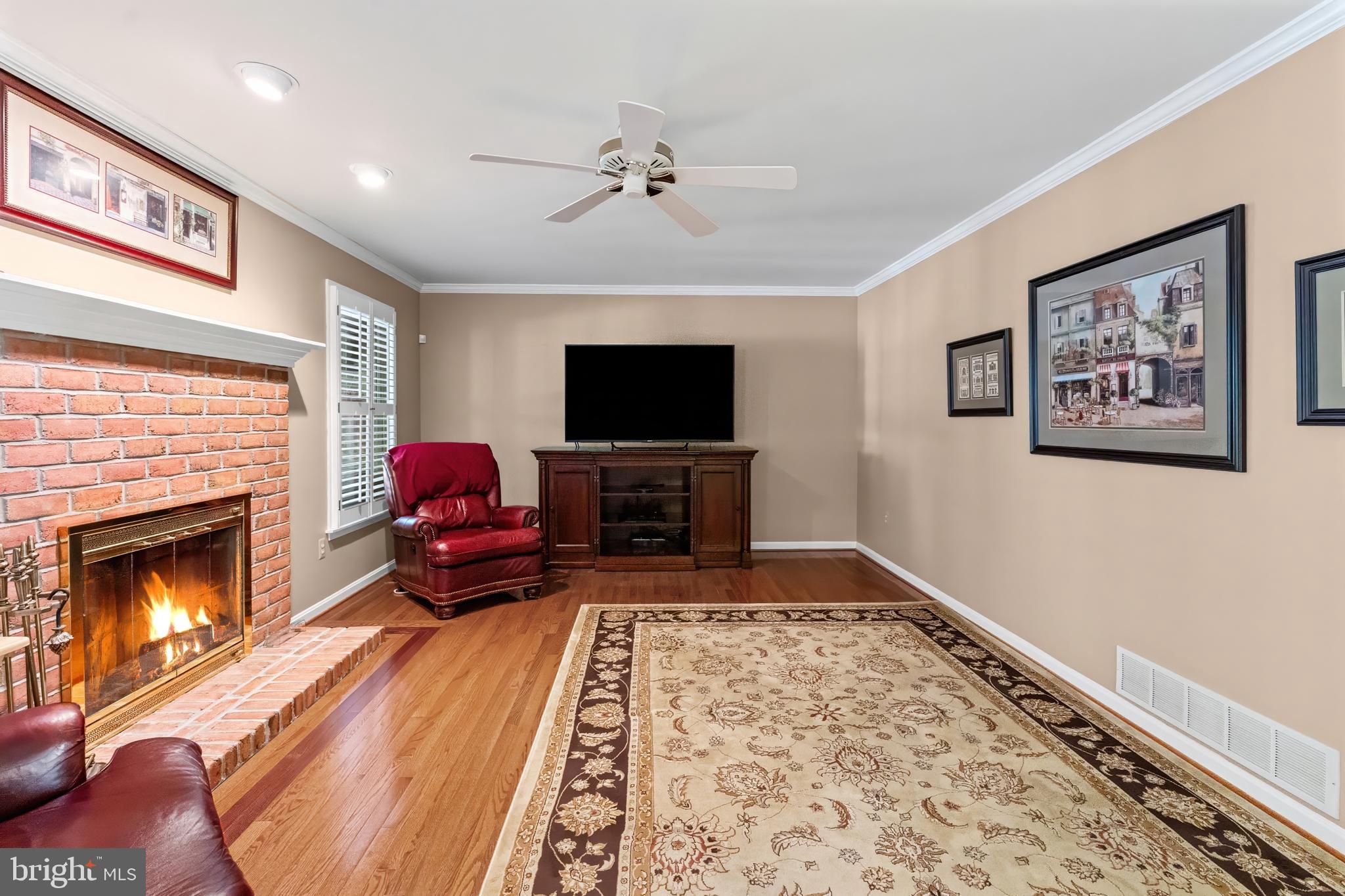 HUNTERS RUN - Residential