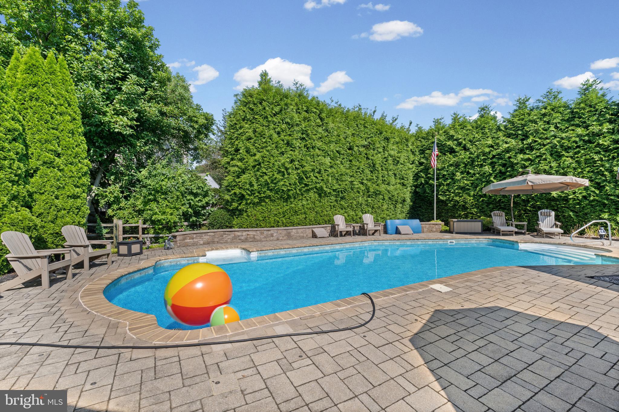 HUNTERS RUN - Residential
