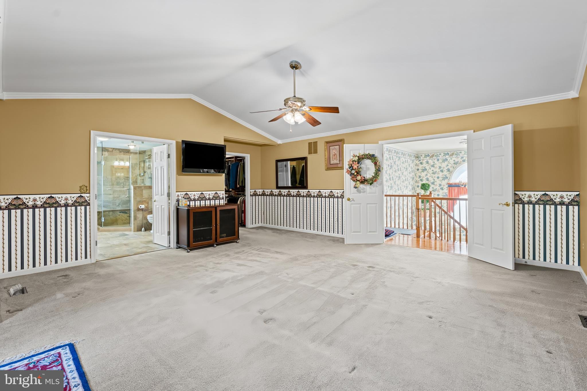 HUNTERS RUN - Residential