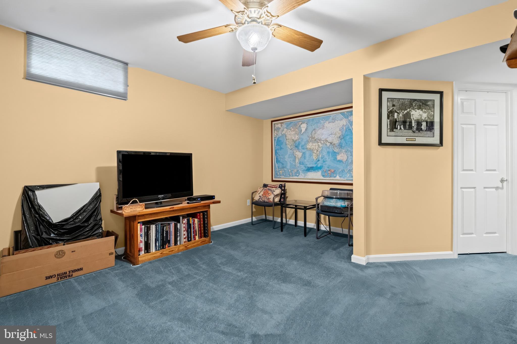 HUNTERS RUN - Residential