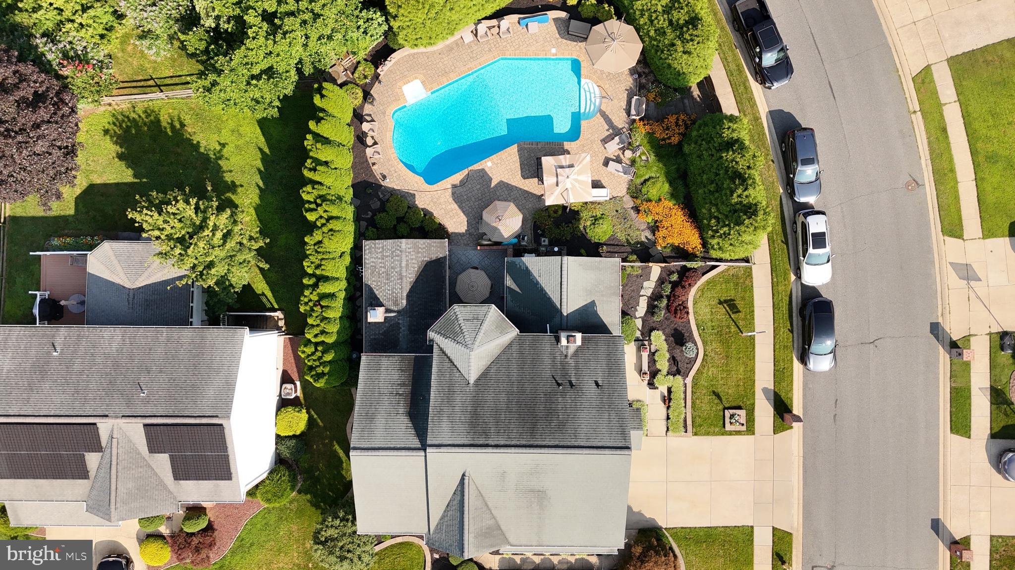 HUNTERS RUN - Residential