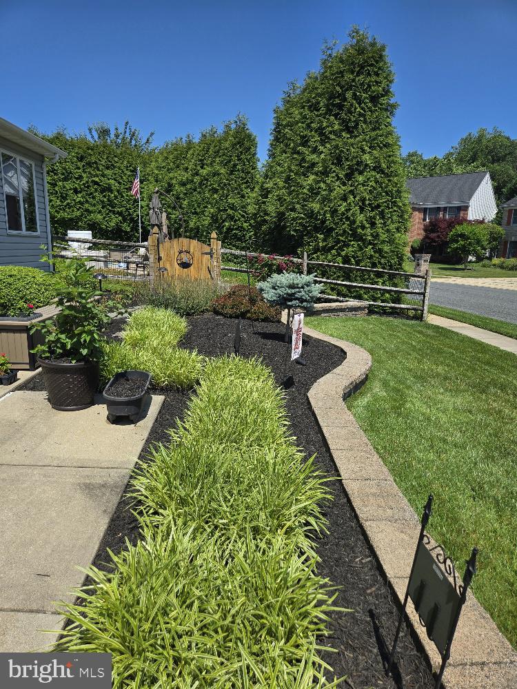 HUNTERS RUN - Residential