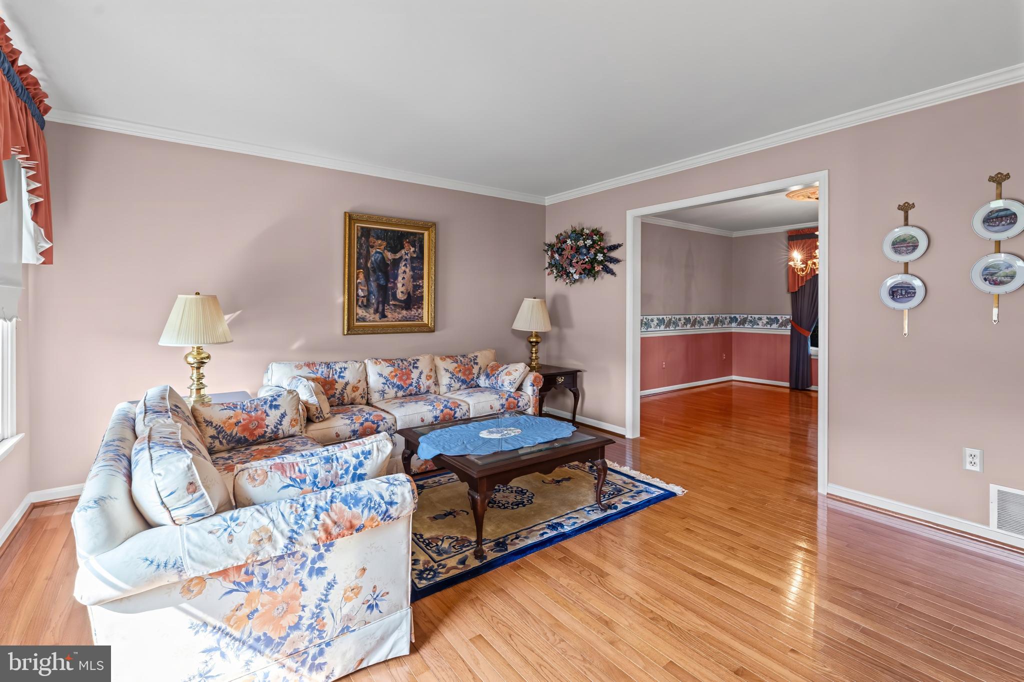 HUNTERS RUN - Residential