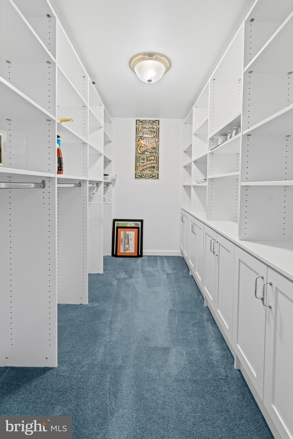 HUNTERS RUN - Residential