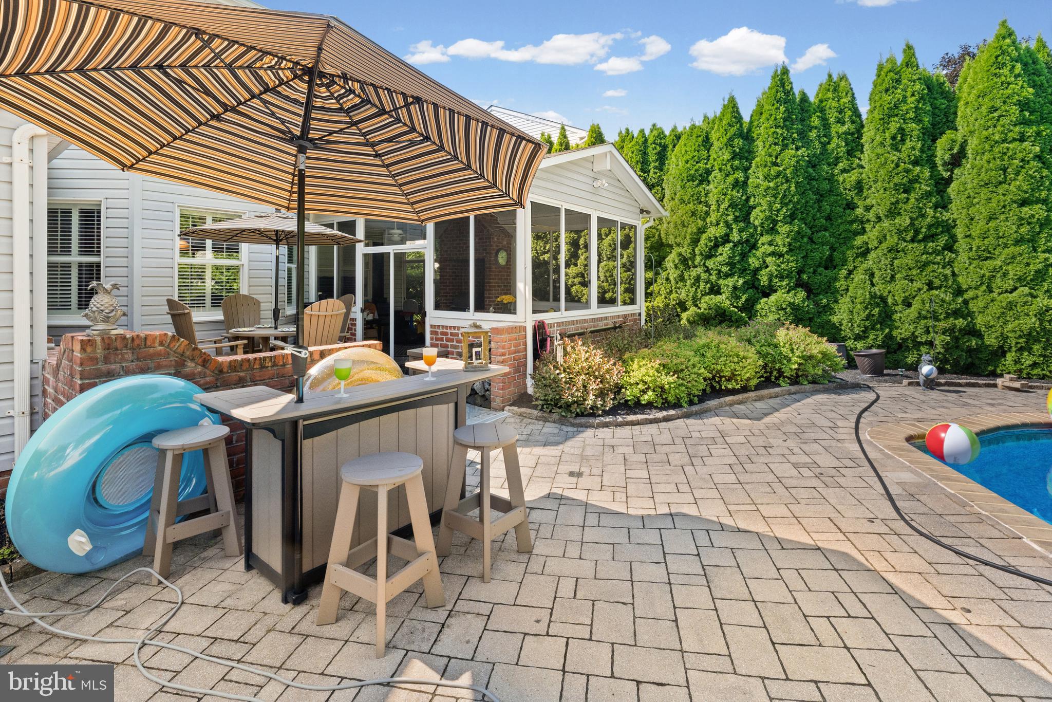 HUNTERS RUN - Residential