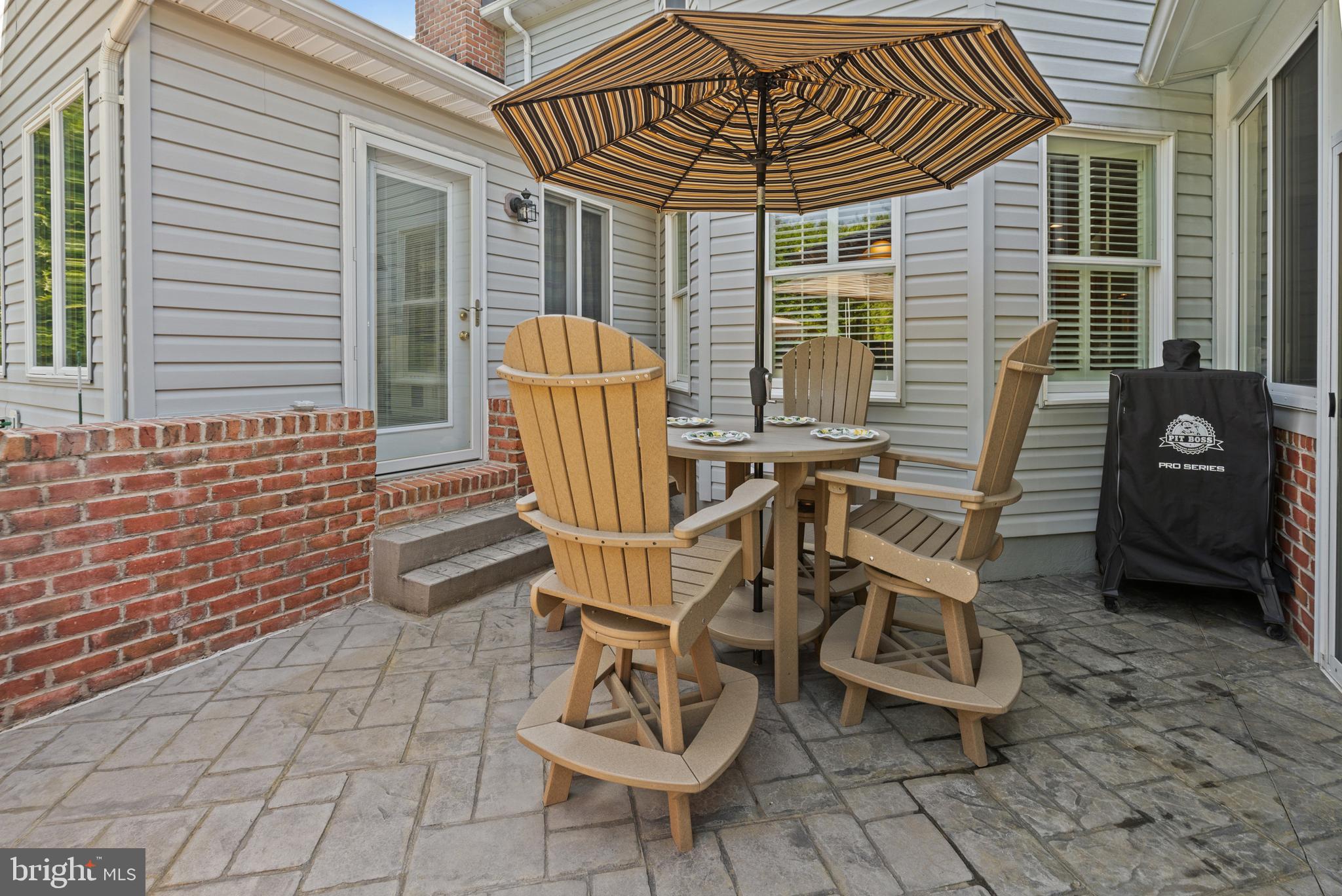 HUNTERS RUN - Residential