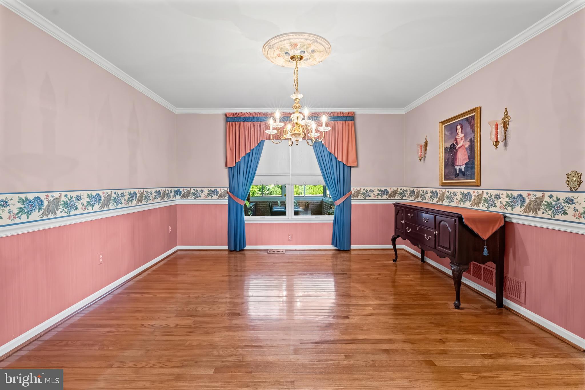 HUNTERS RUN - Residential