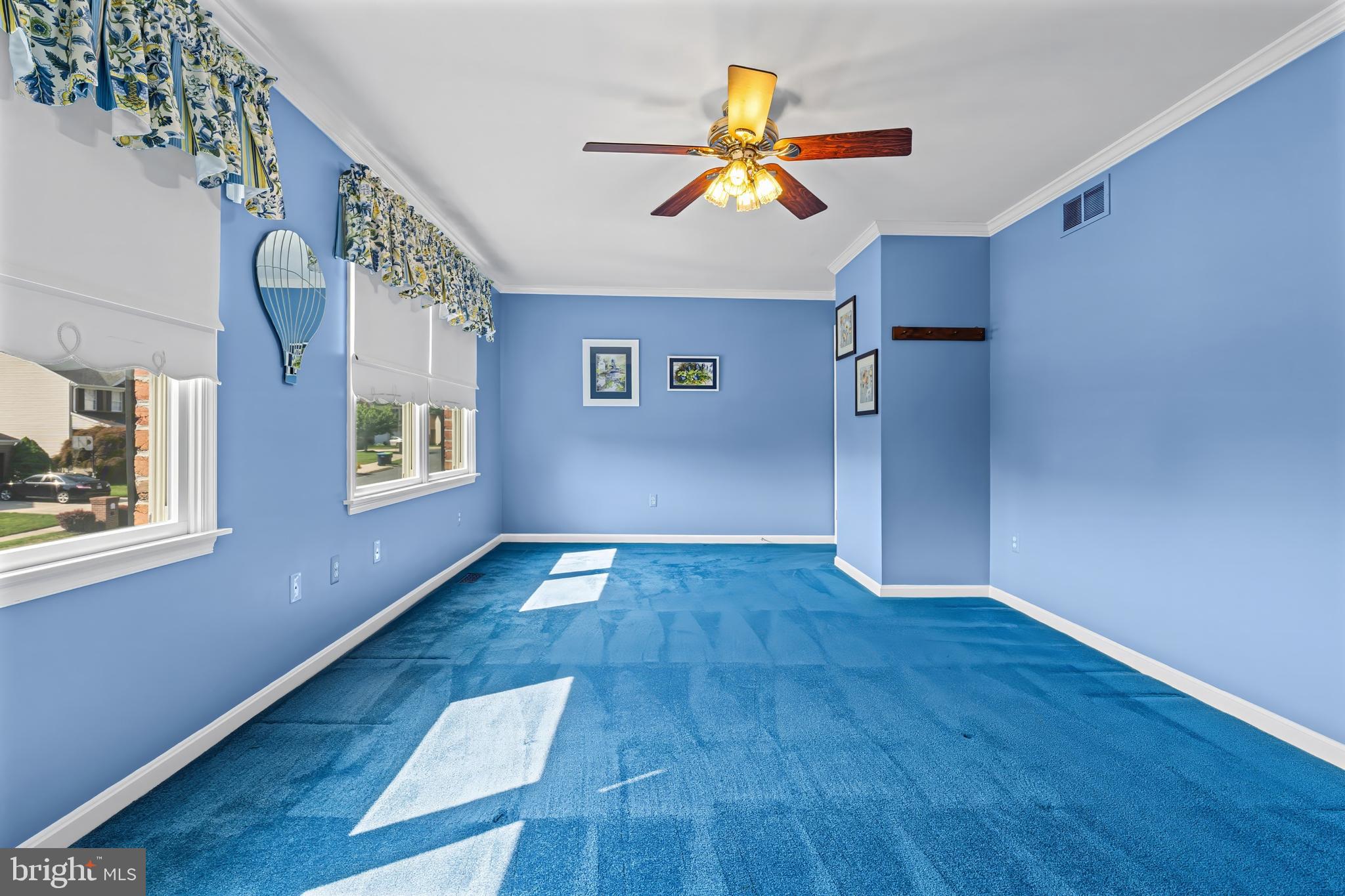 HUNTERS RUN - Residential