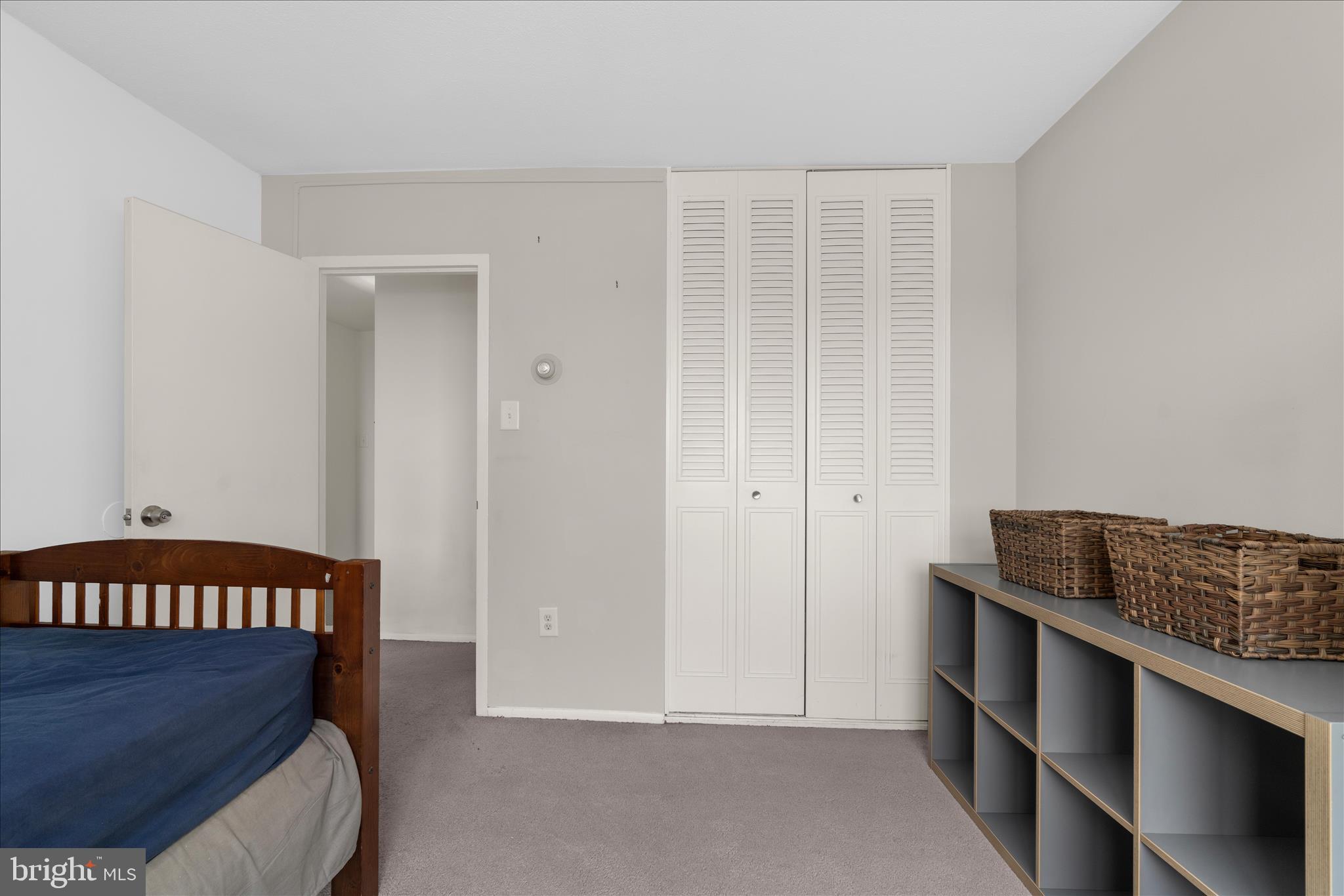 CHARLES VILLAGE - Residential
