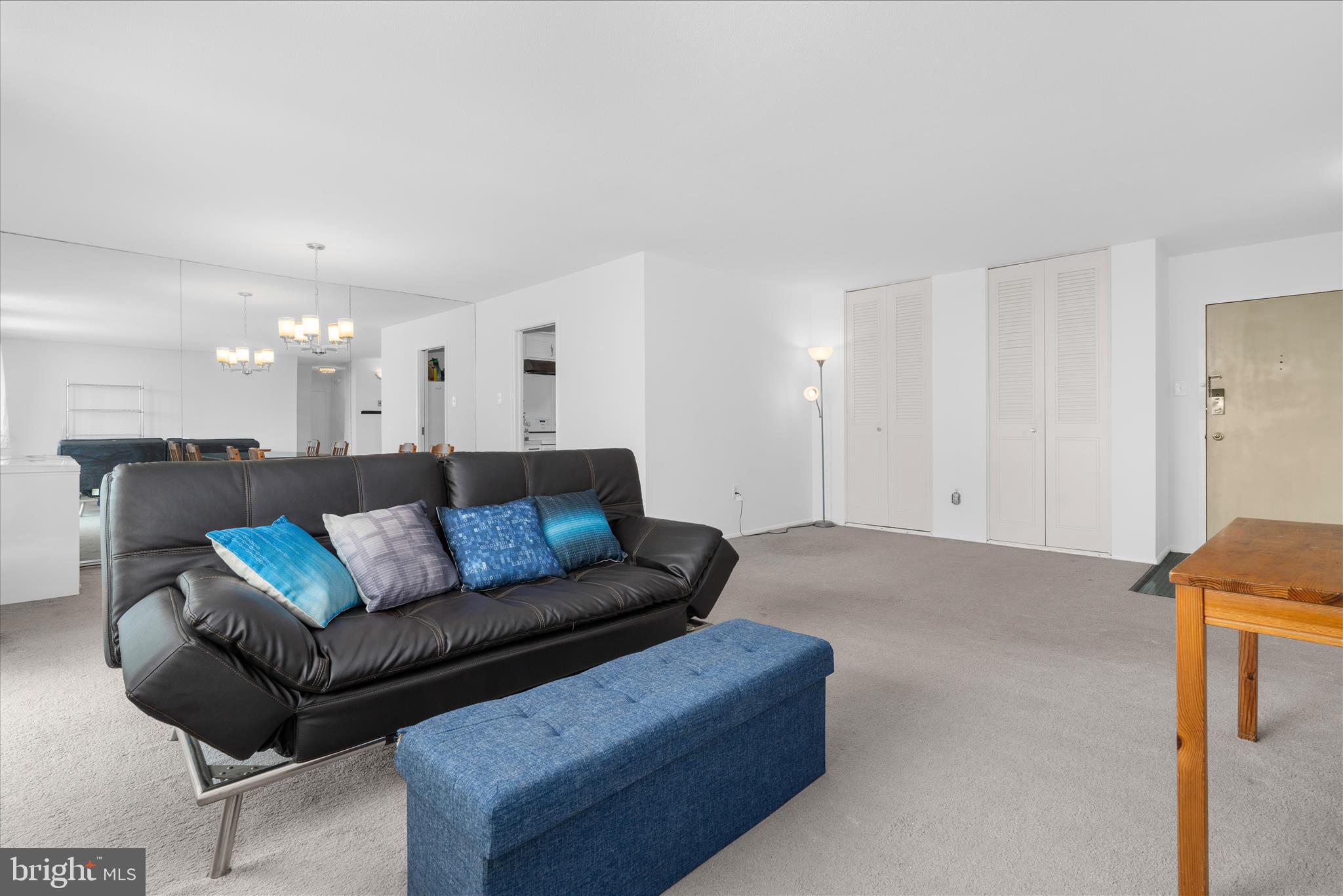 CHARLES VILLAGE - Residential