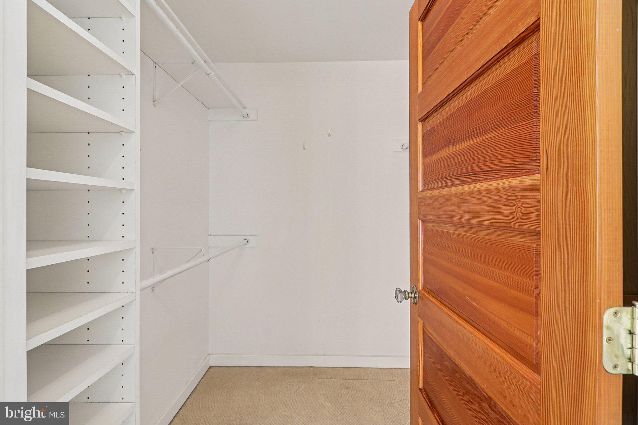 ARLINGTON RIDGE - Residential