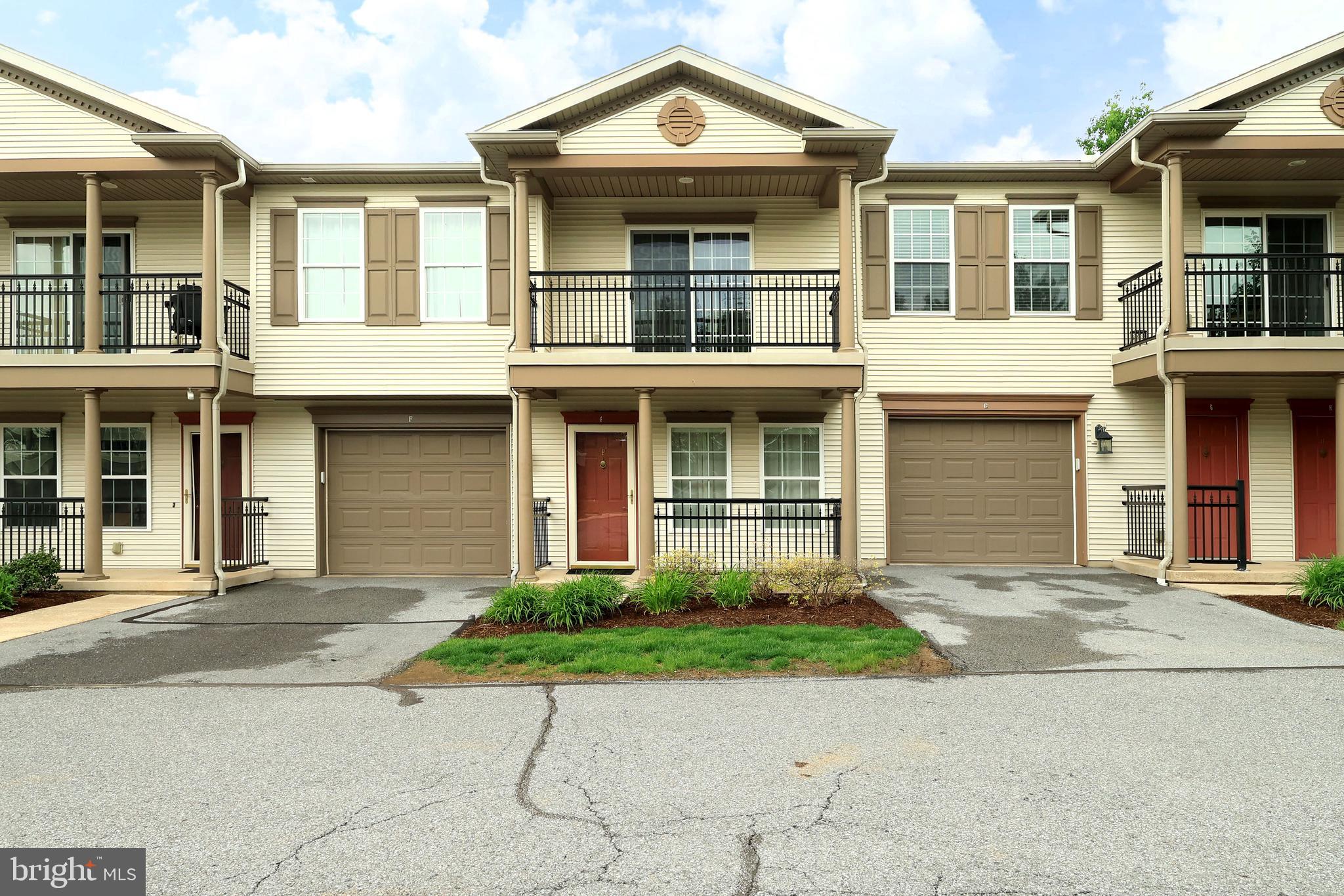 HOMECOMING RIDGE II - Residential