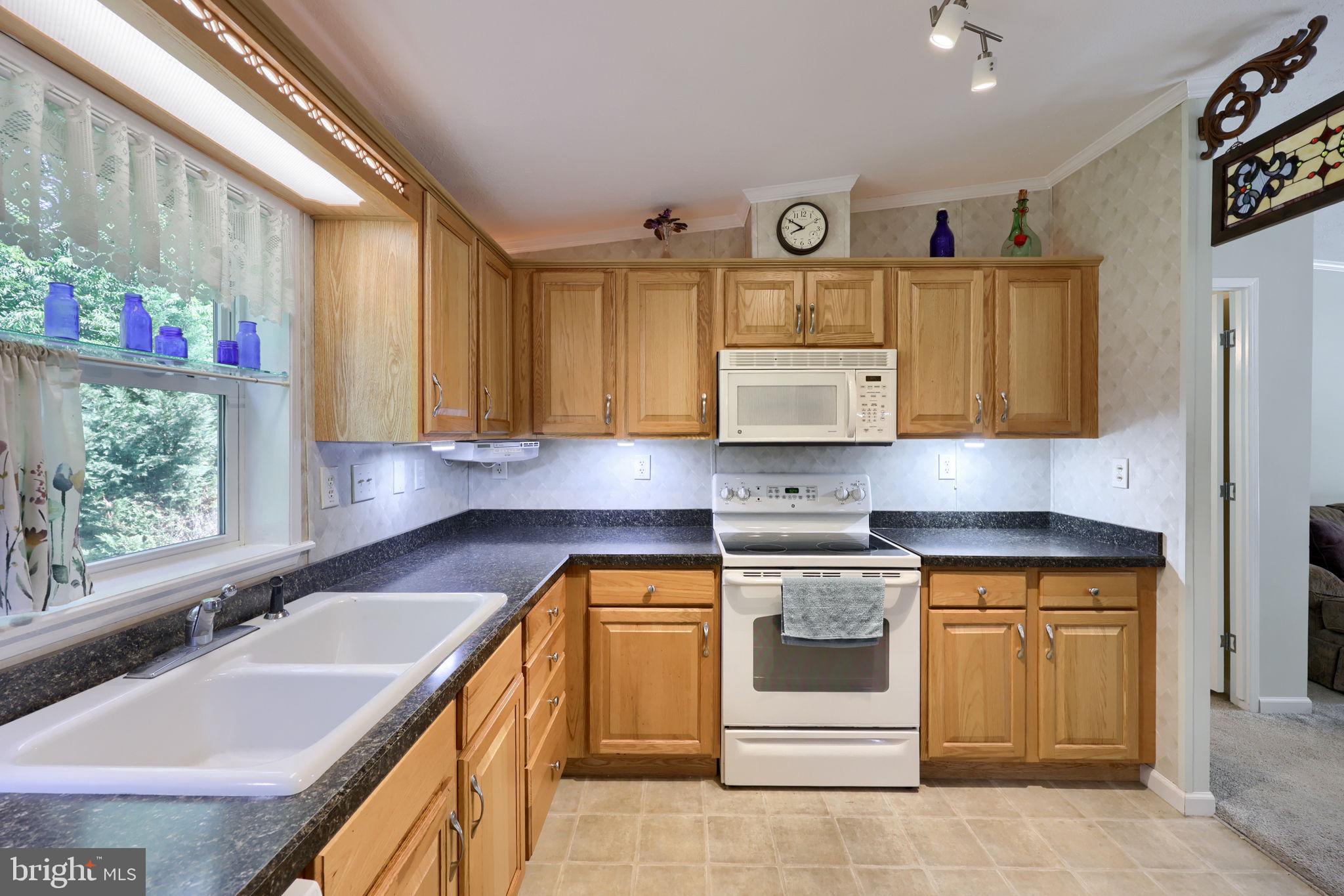 GRETNA SPRINGS COMMUNITY - Residential