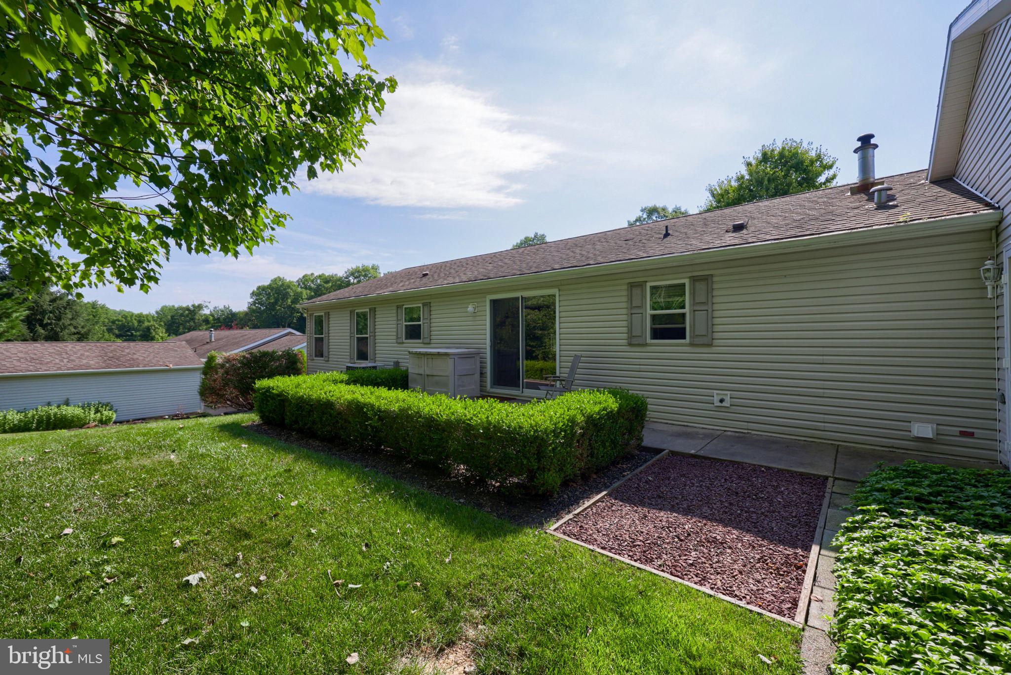GRETNA SPRINGS COMMUNITY - Residential