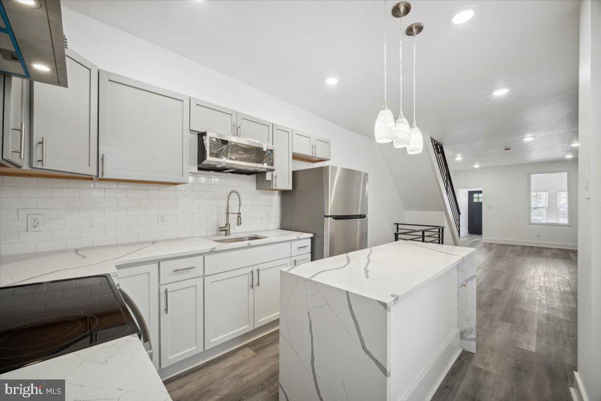 PASSYUNK SQUARE - Residential