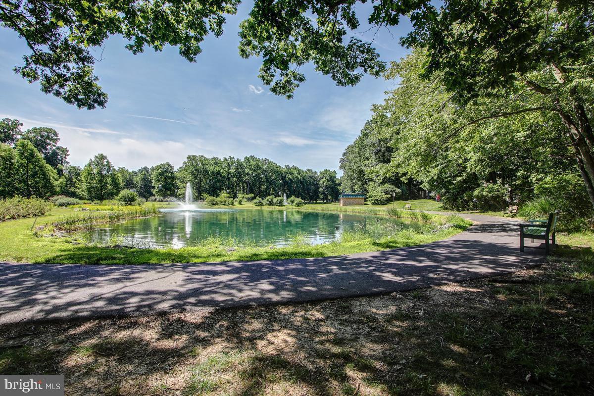 LEISURE WORLD - Residential