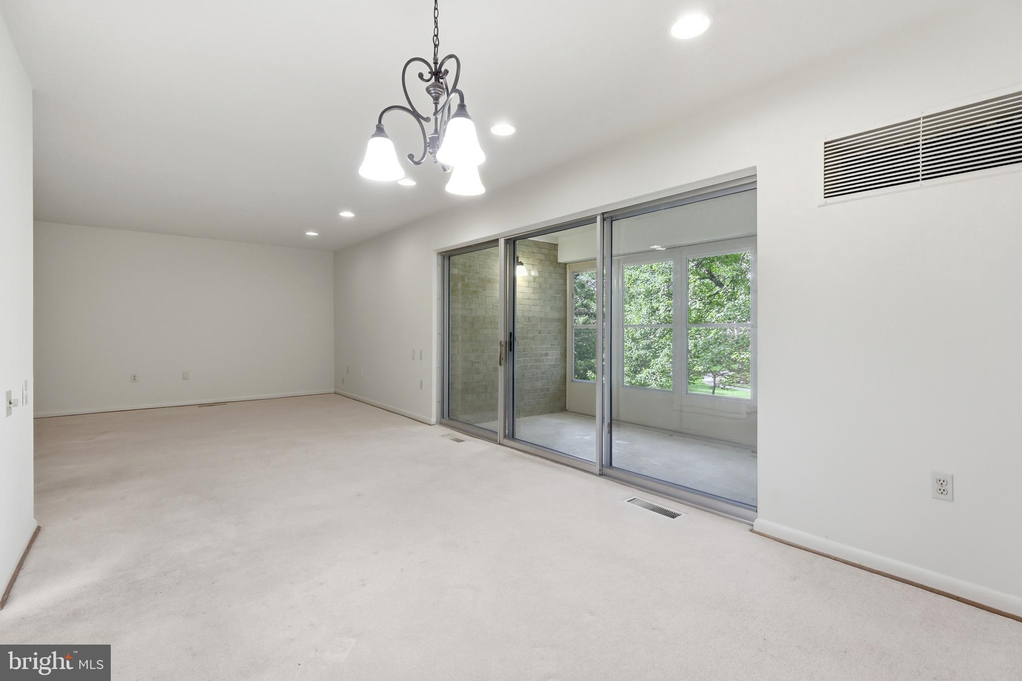 LEISURE WORLD - Residential