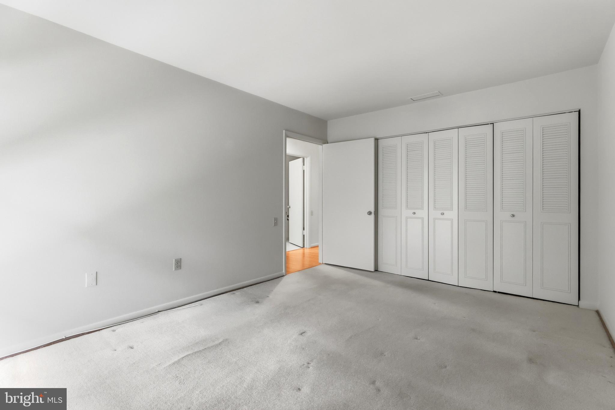 LEISURE WORLD - Residential