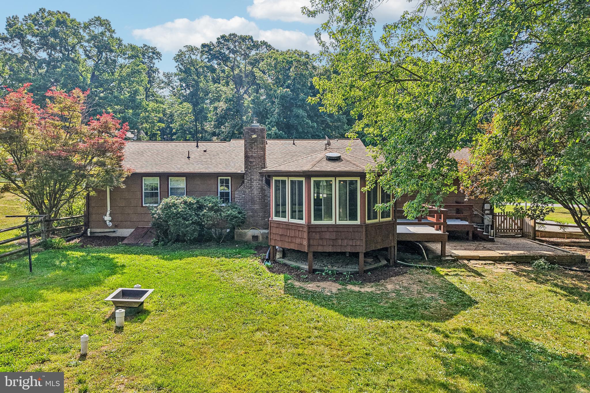 BLUE GRASS MANOR - Residential