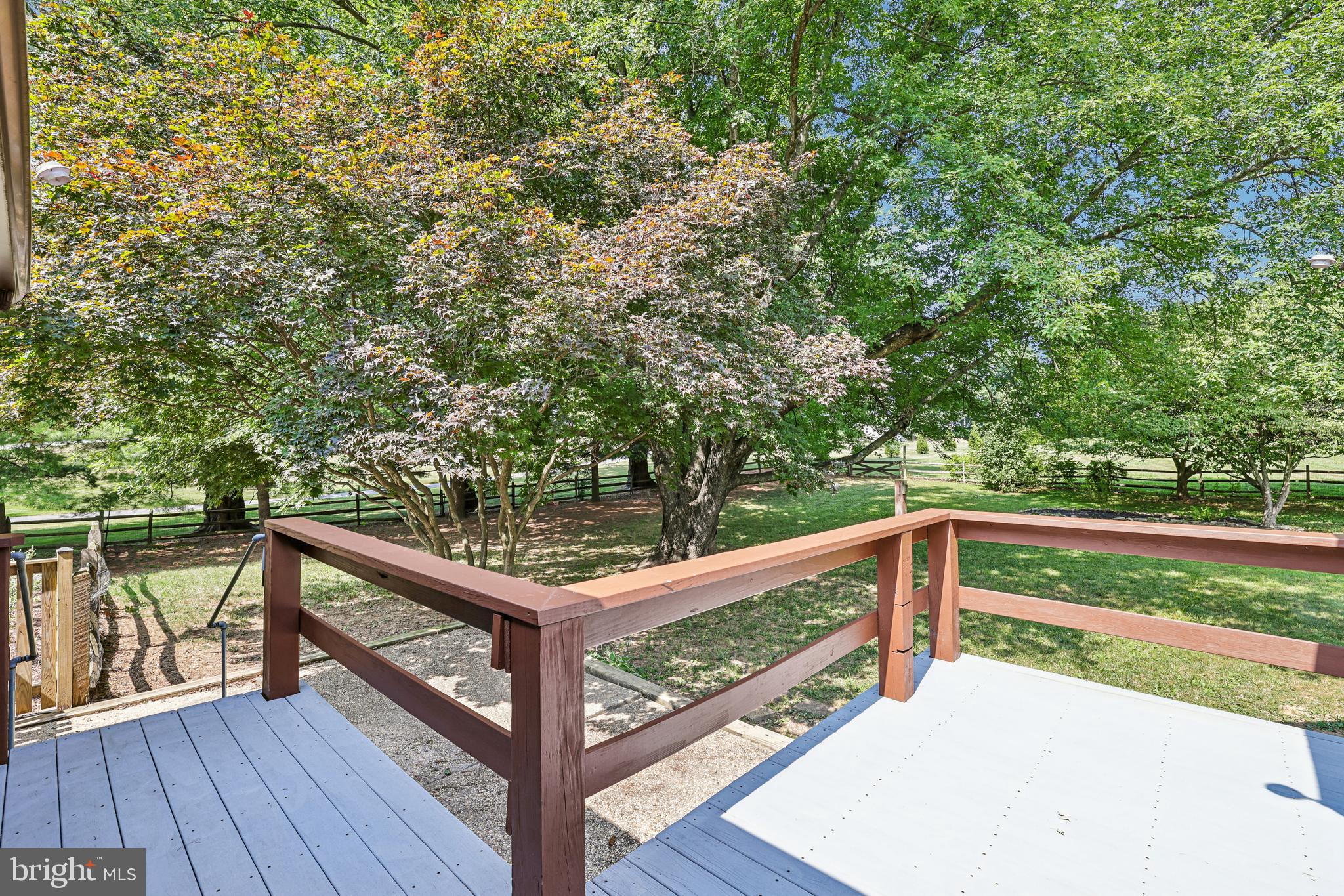 BLUE GRASS MANOR - Residential