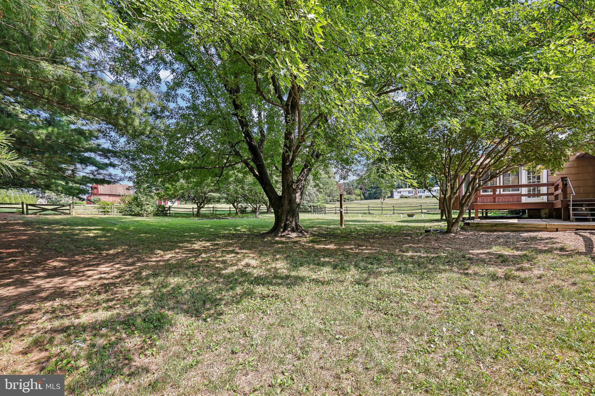 BLUE GRASS MANOR - Residential