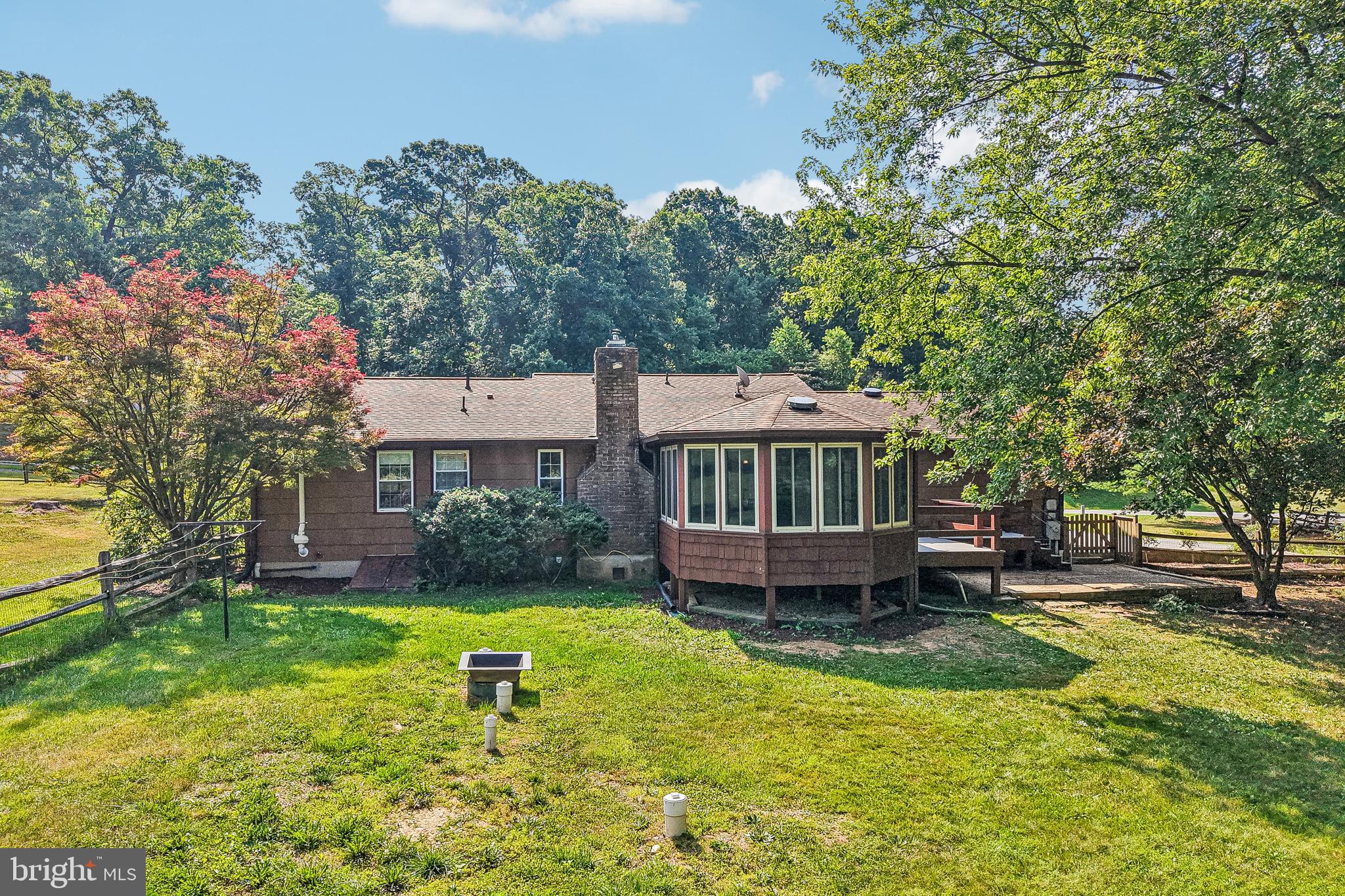 BLUE GRASS MANOR - Residential
