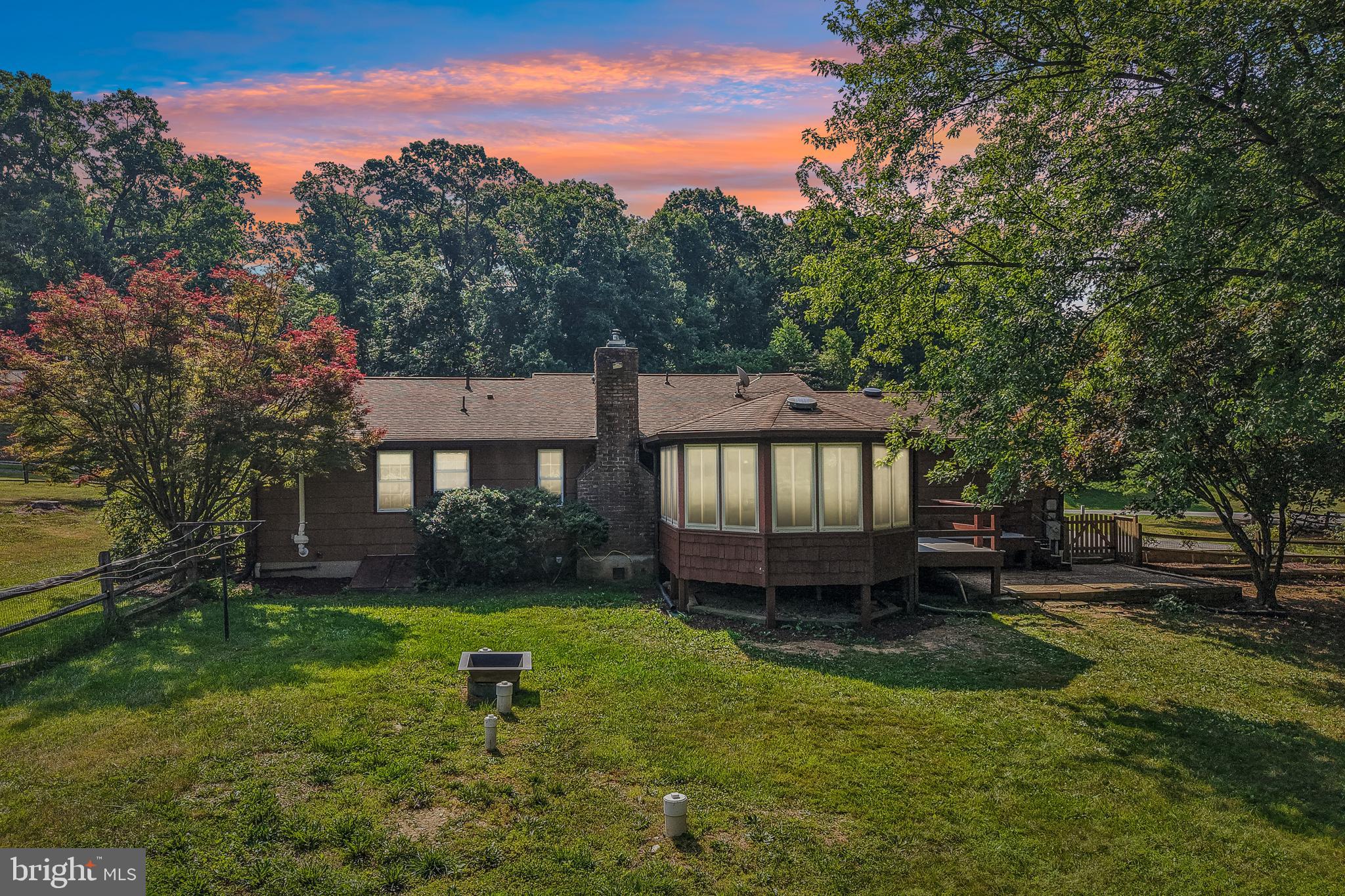 BLUE GRASS MANOR - Residential