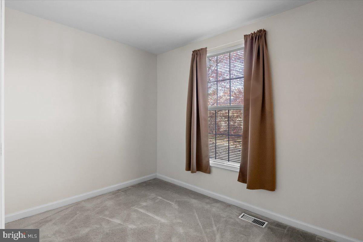 OLD BRIDGE ESTATES - Residential Lease