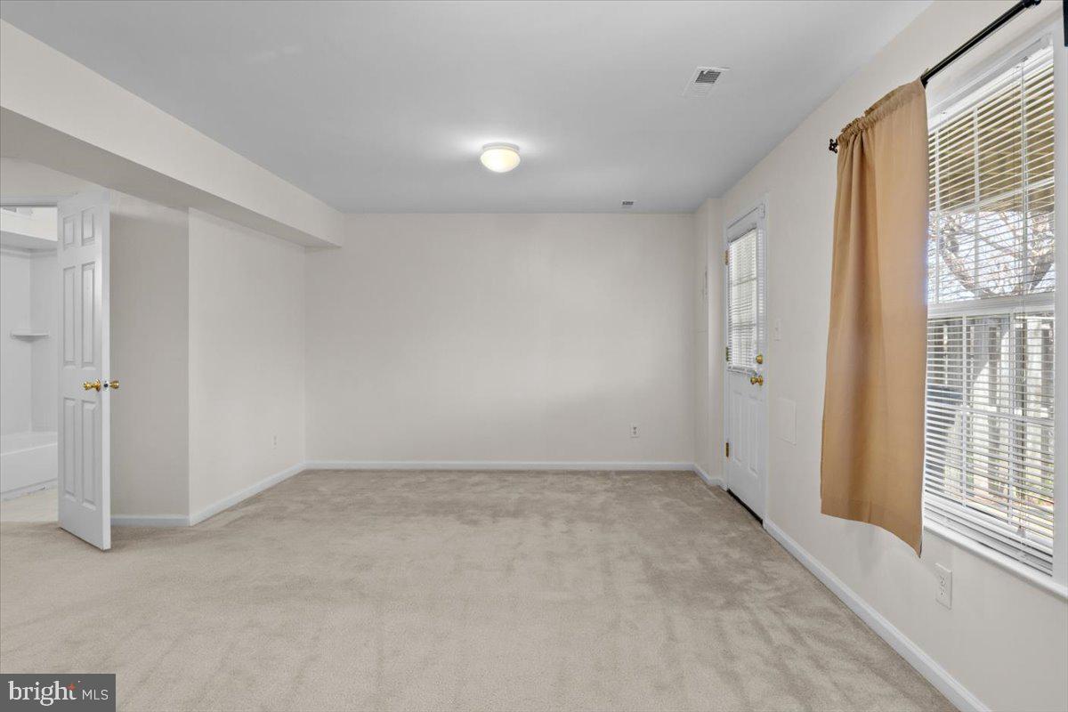 OLD BRIDGE ESTATES - Residential Lease