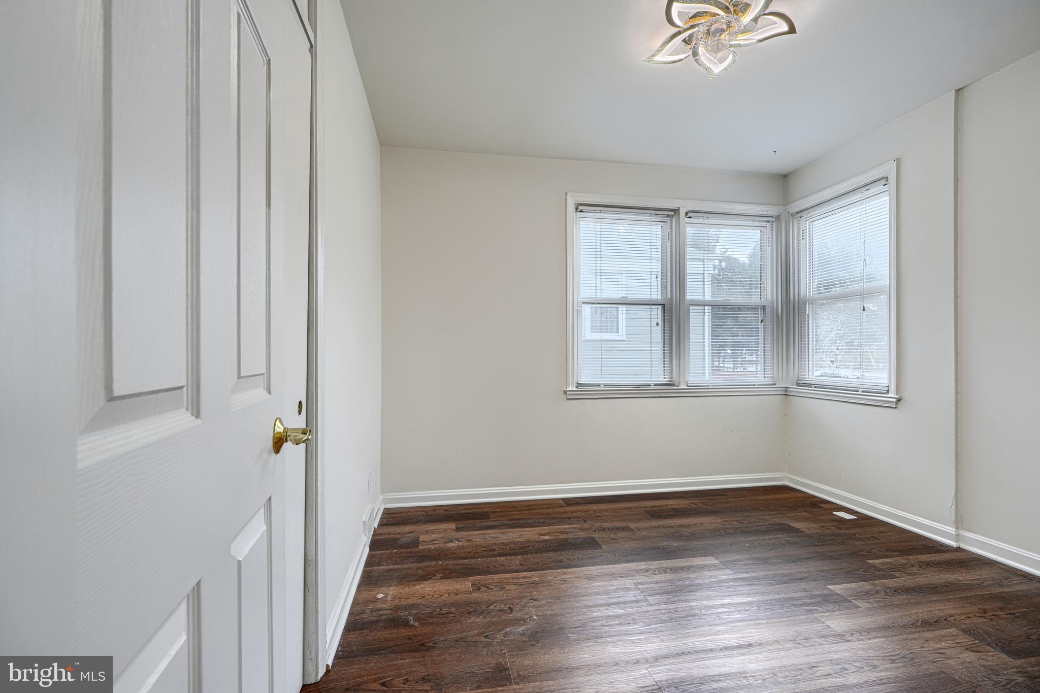 MOUNT WASHINGTON - Residential