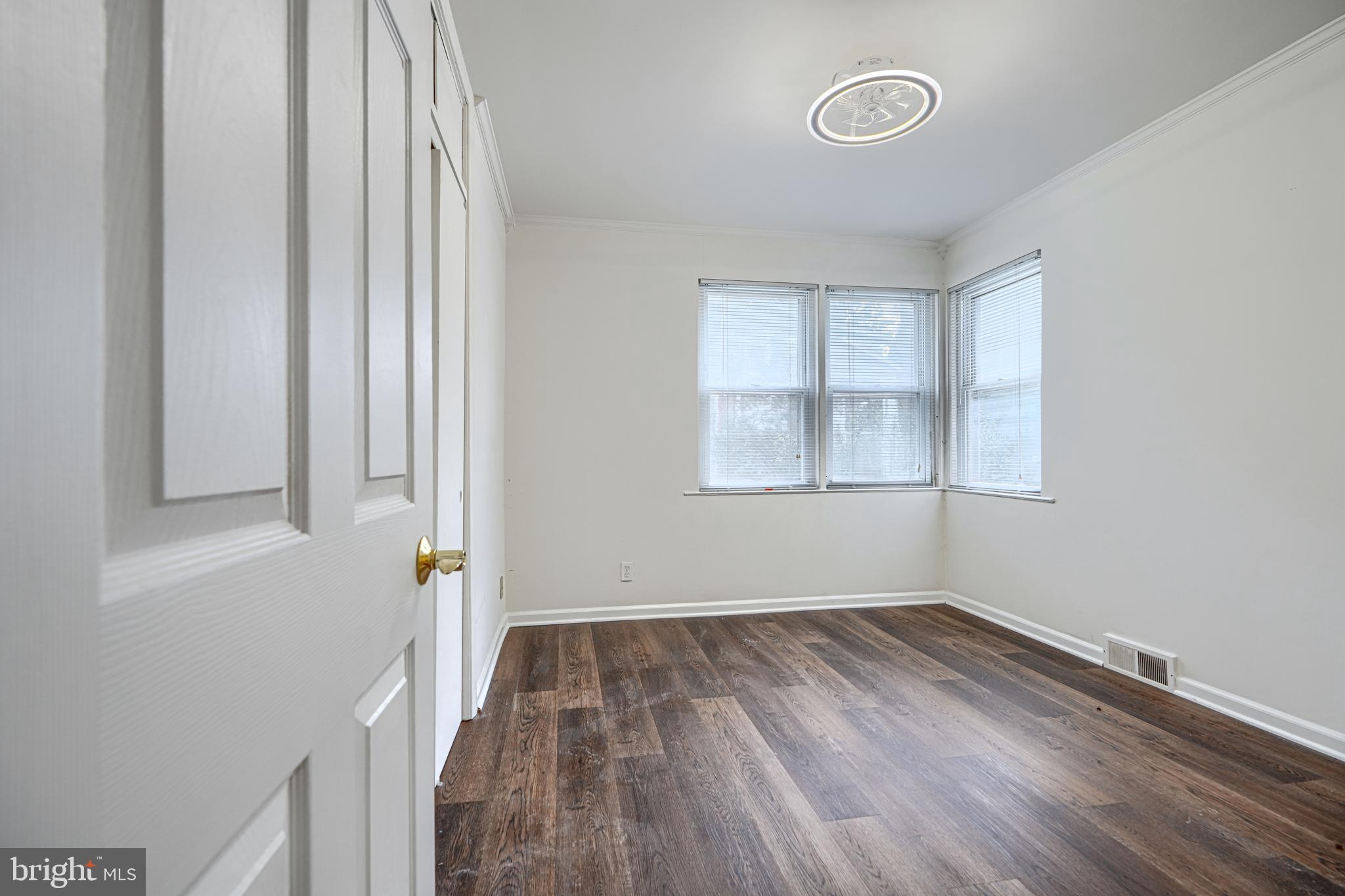 MOUNT WASHINGTON - Residential