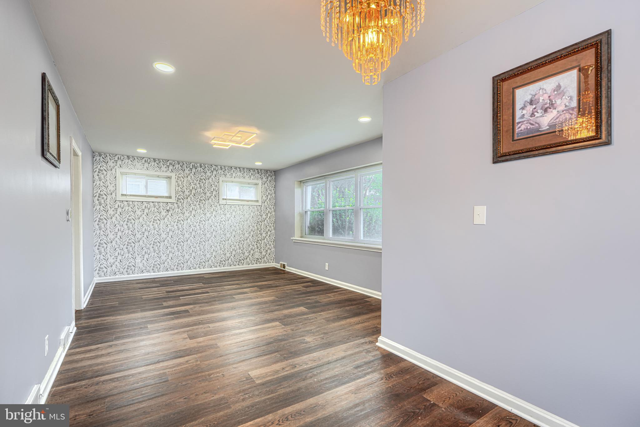 MOUNT WASHINGTON - Residential