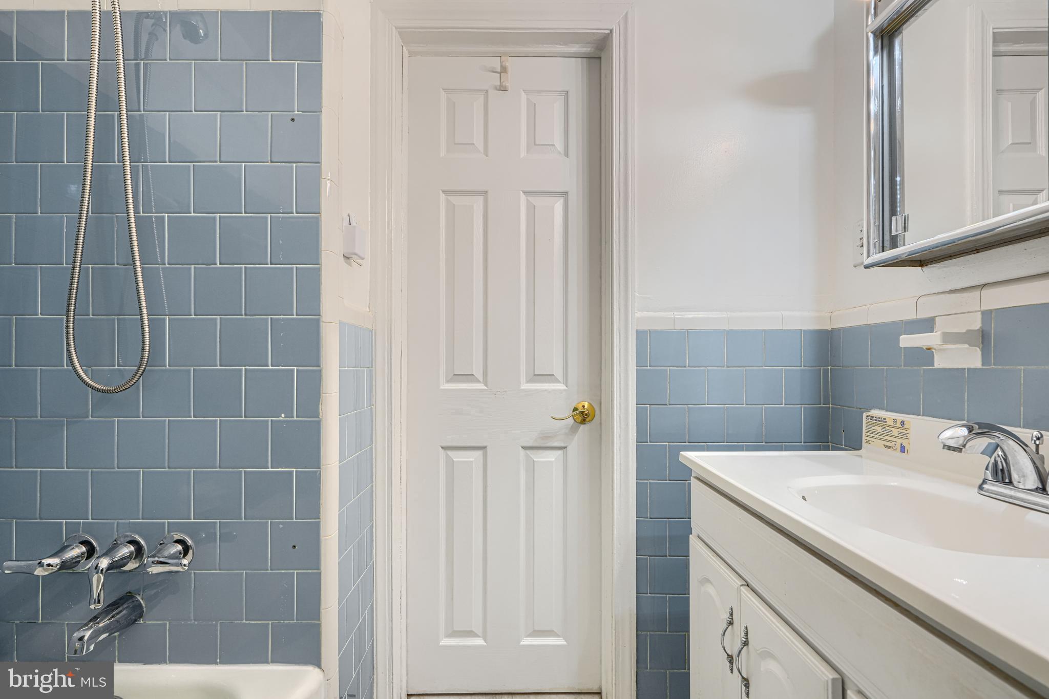 MOUNT WASHINGTON - Residential