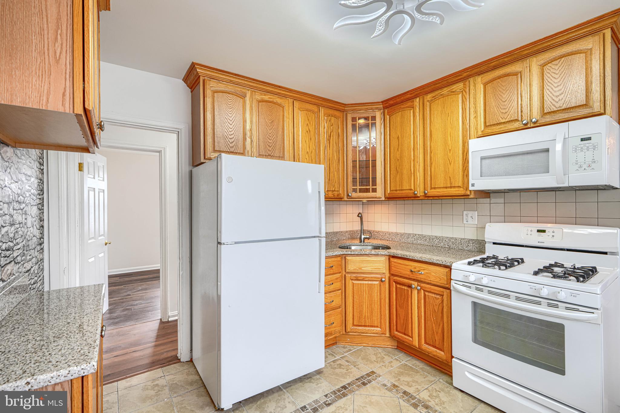 MOUNT WASHINGTON - Residential