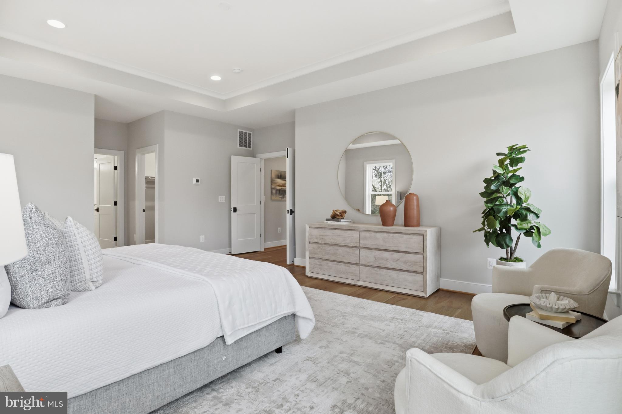 VIENNA HILLS - Residential