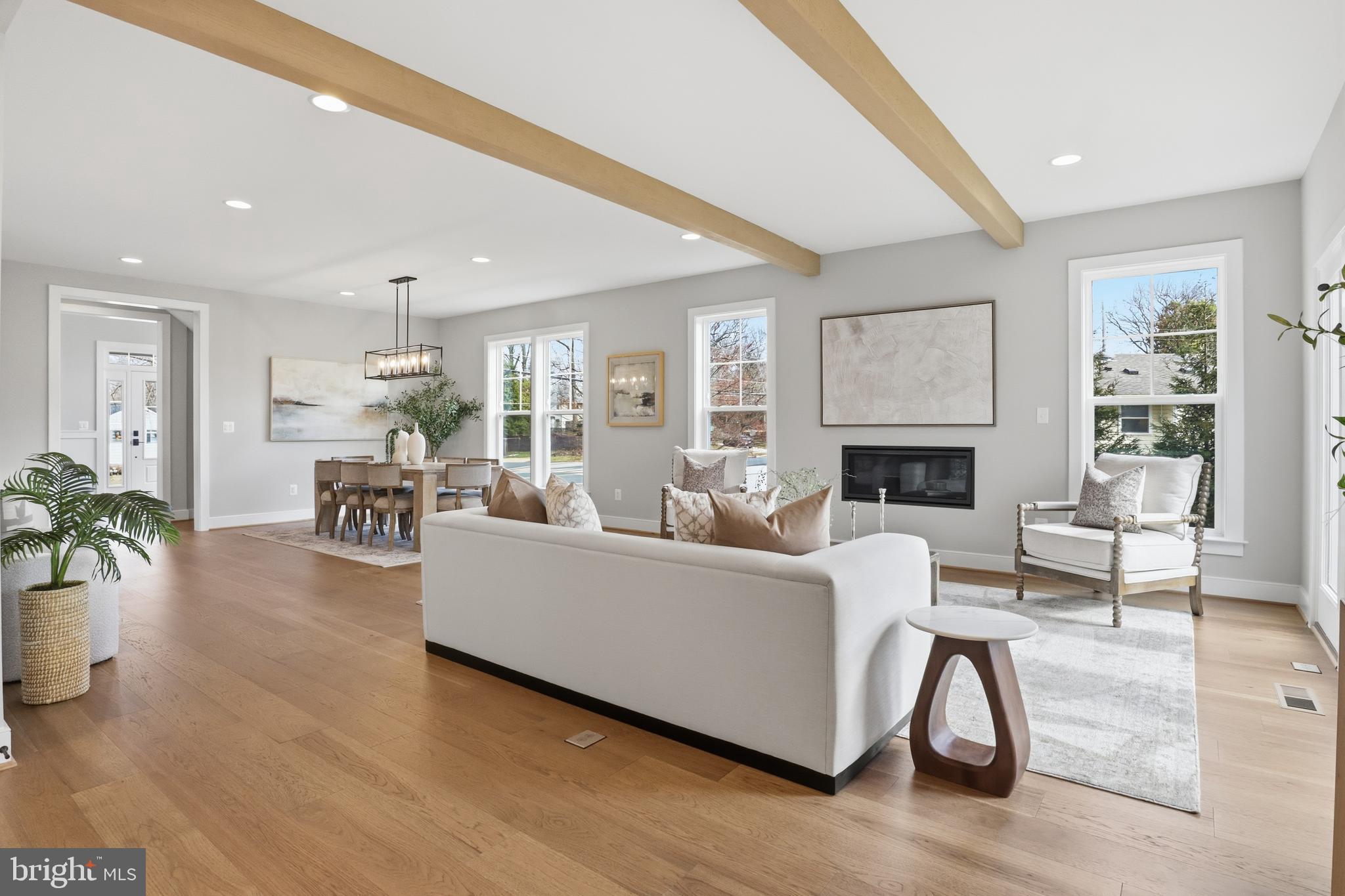 VIENNA HILLS - Residential