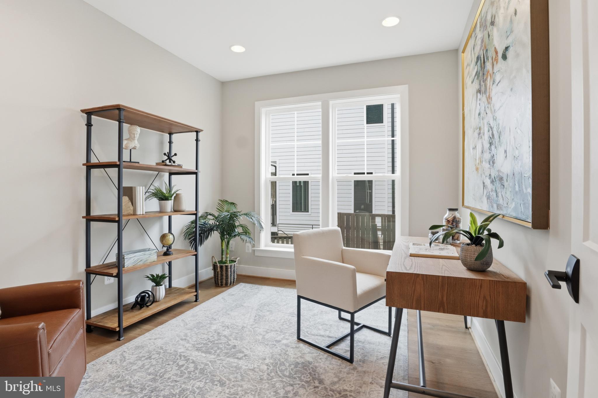 VIENNA HILLS - Residential