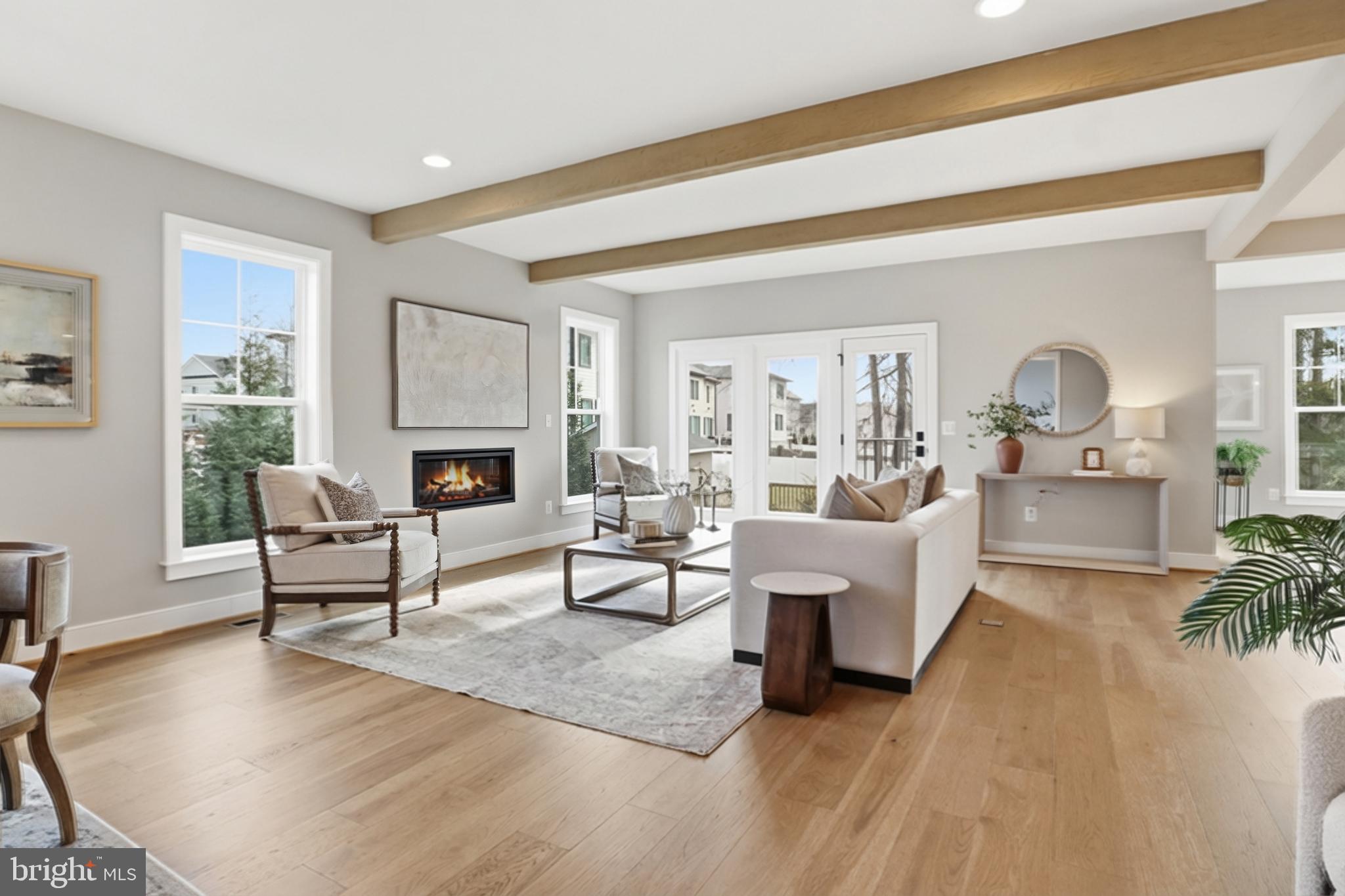 VIENNA HILLS - Residential